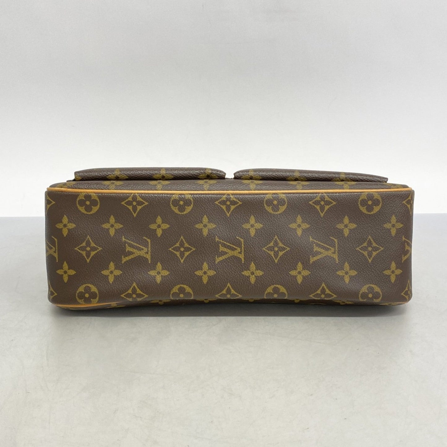 Louis Vuitton Shoulder Bag