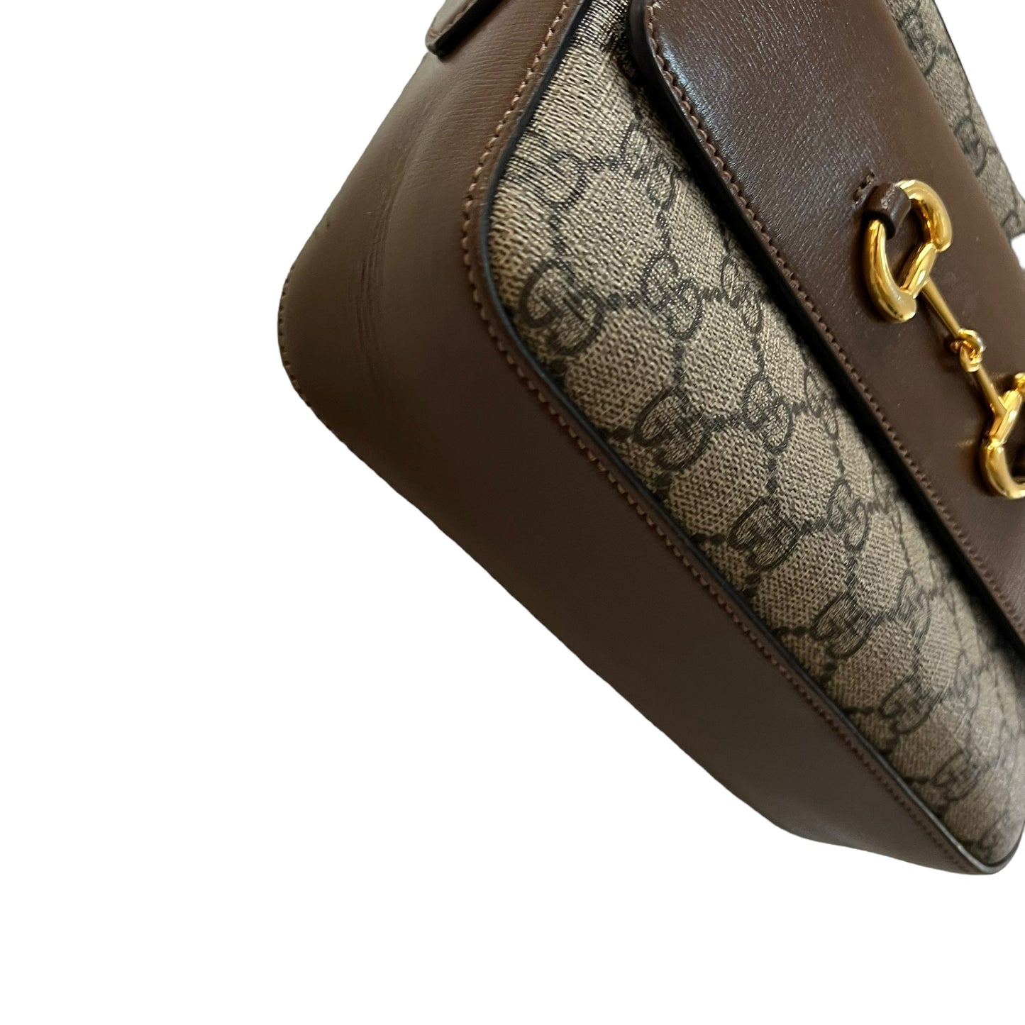 Crossbody Luxury Designer By Gucci Size: Small