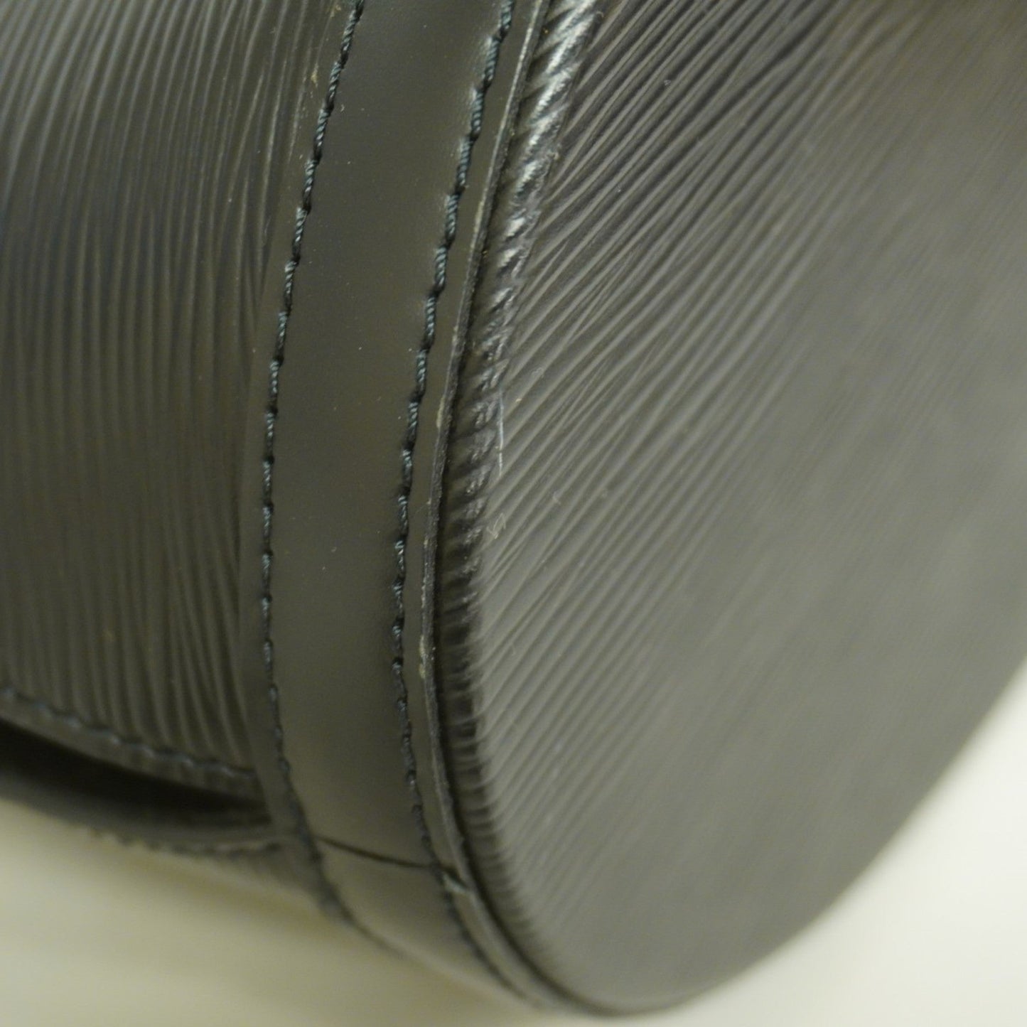 Louis Vuitton Shoulder Bag
