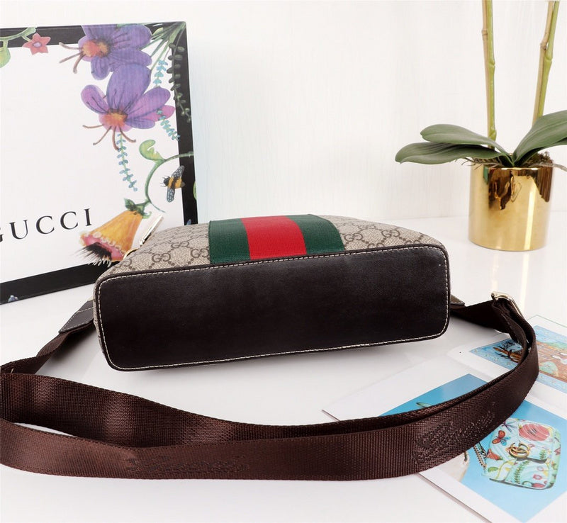 Gucci Bags - The Tote 901