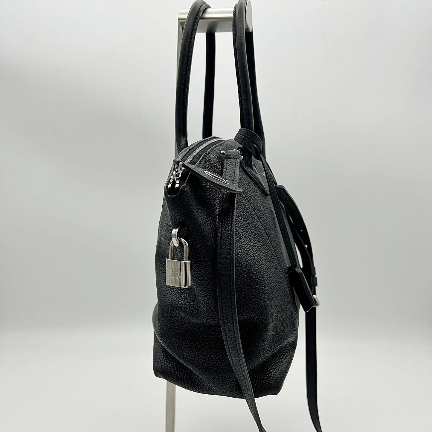 Louis Vuitton Soft Lockit PM - Black Handle Bags, Handbags LA4906