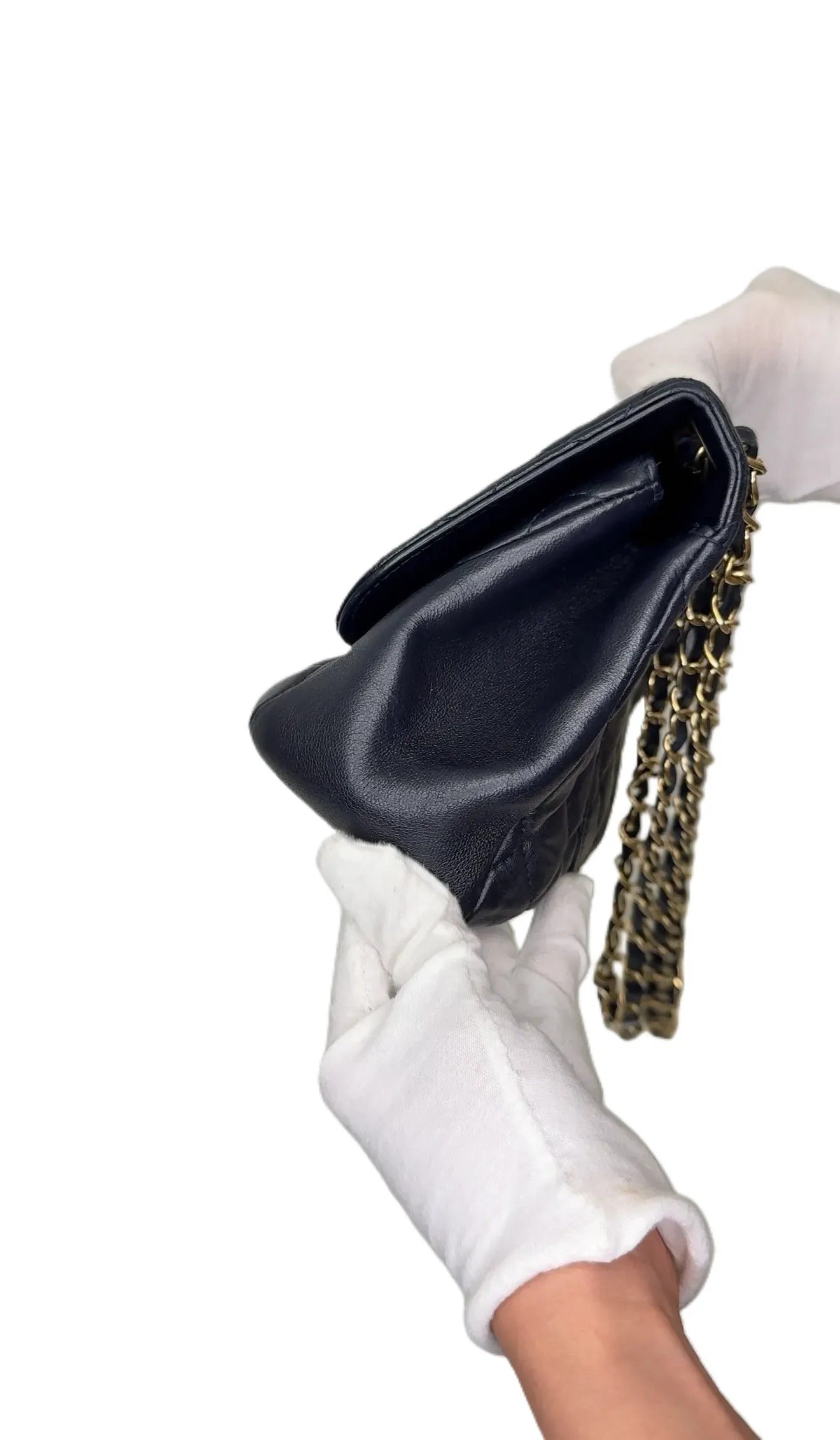 Chanel Mademoiselle Chic Flap Bag Quilted Lambskin B5-34