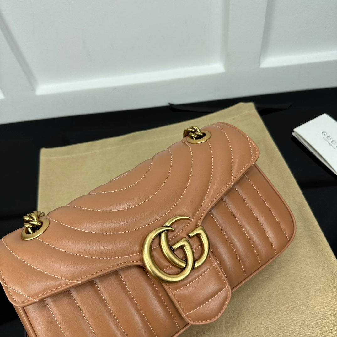 BOLSA GUCCI MARMONT PEQUENA 26