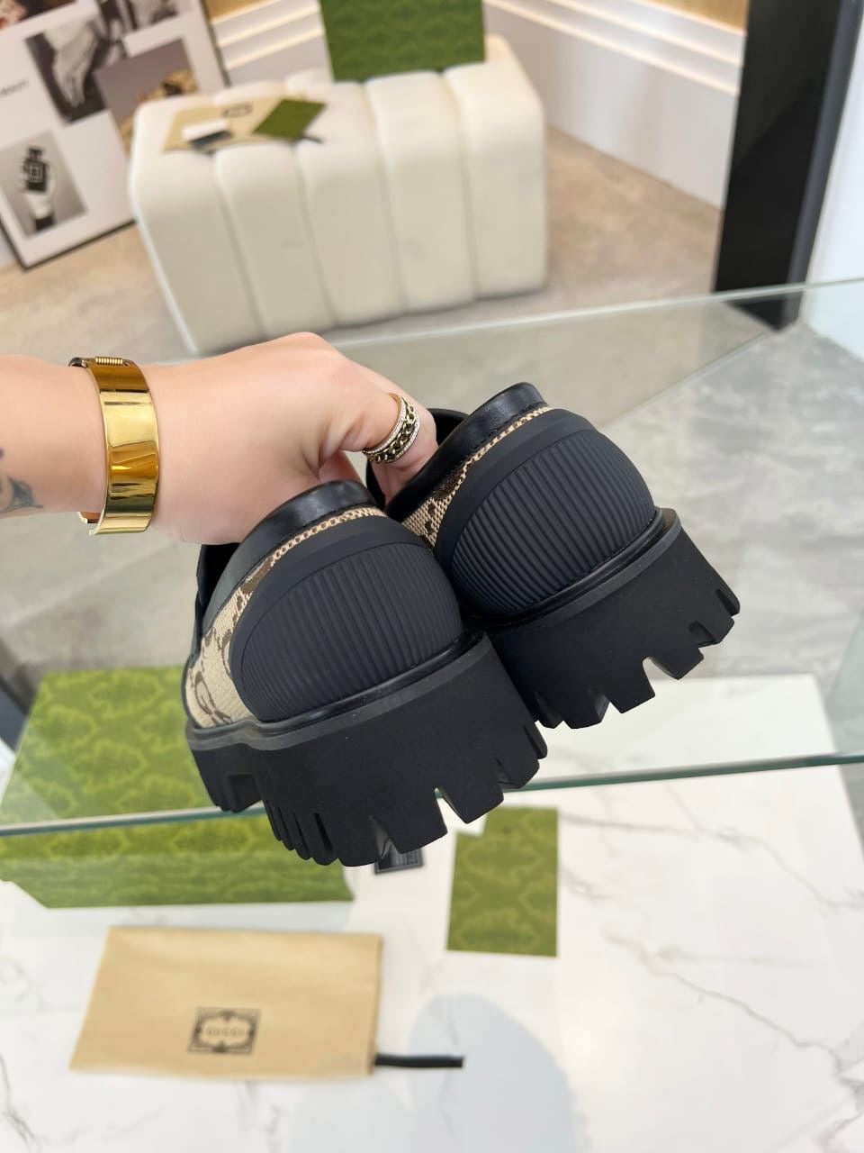 Gucci Men's loafers Shoes.