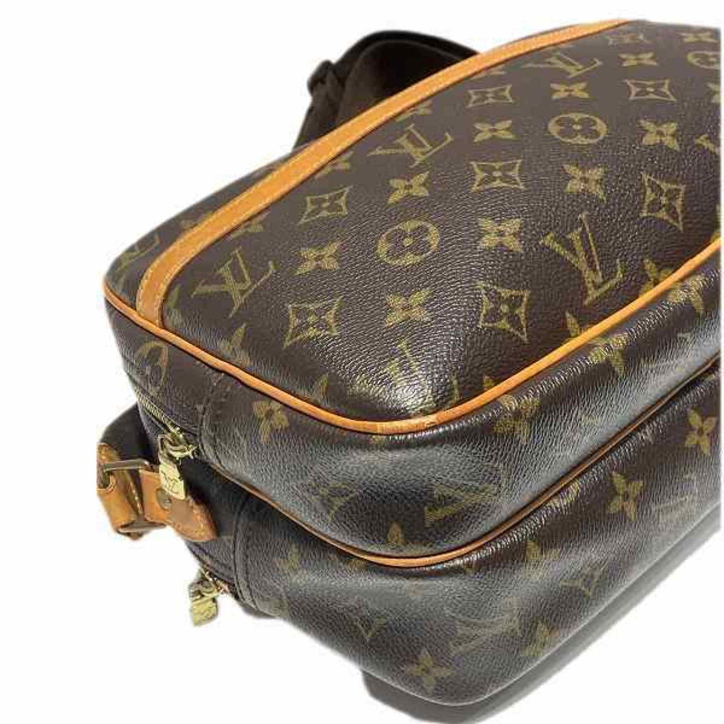 LOUIS VUITTON Reporter pm Shoulder Bag