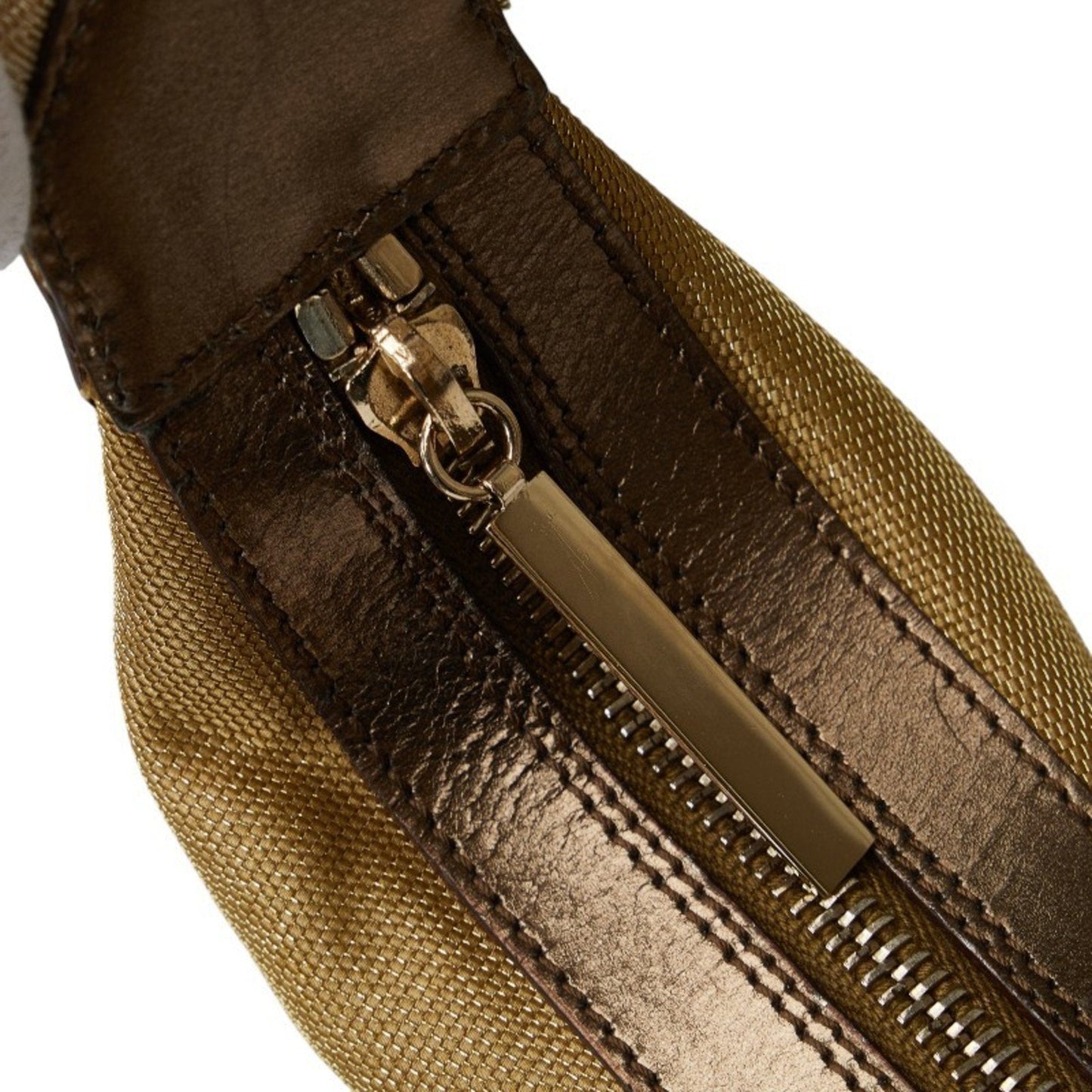 GUCCI Sherry Shoulder Bag