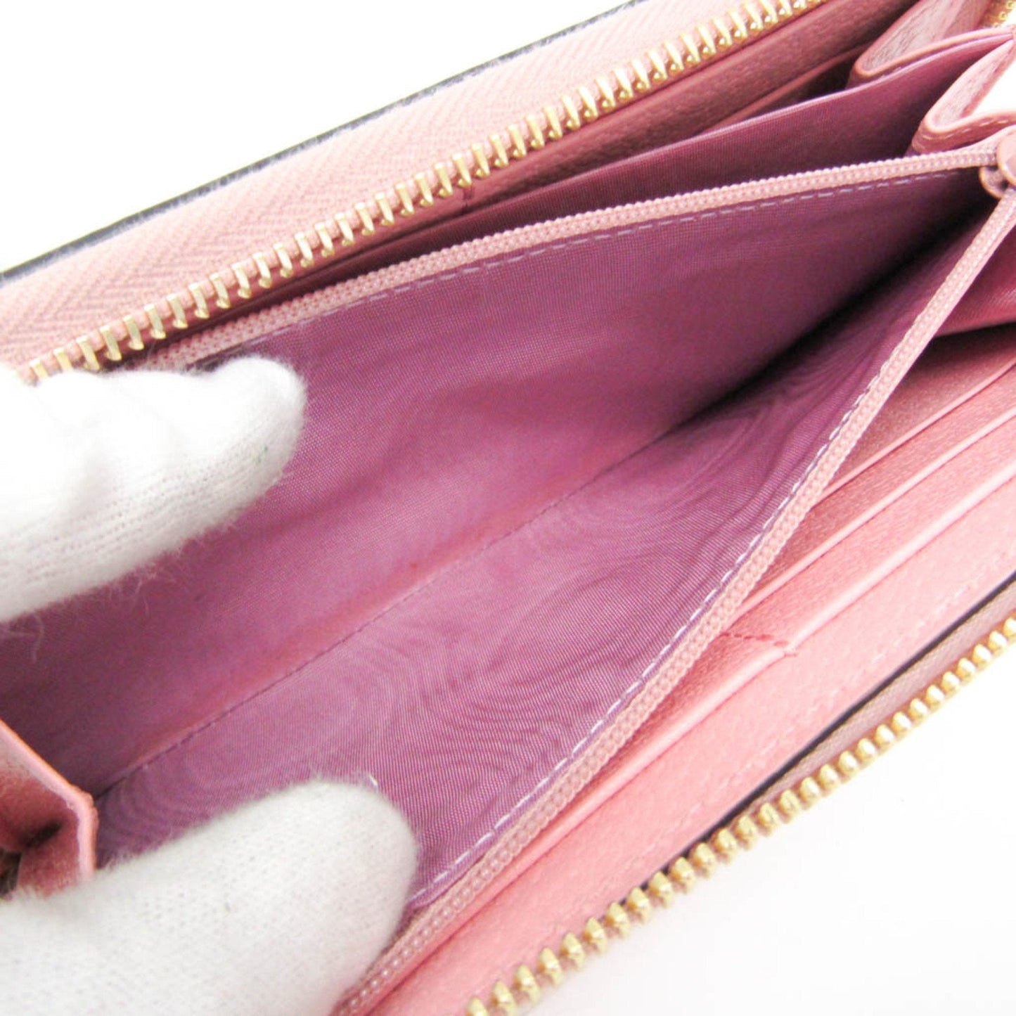 GUCCI Zip around Wallet