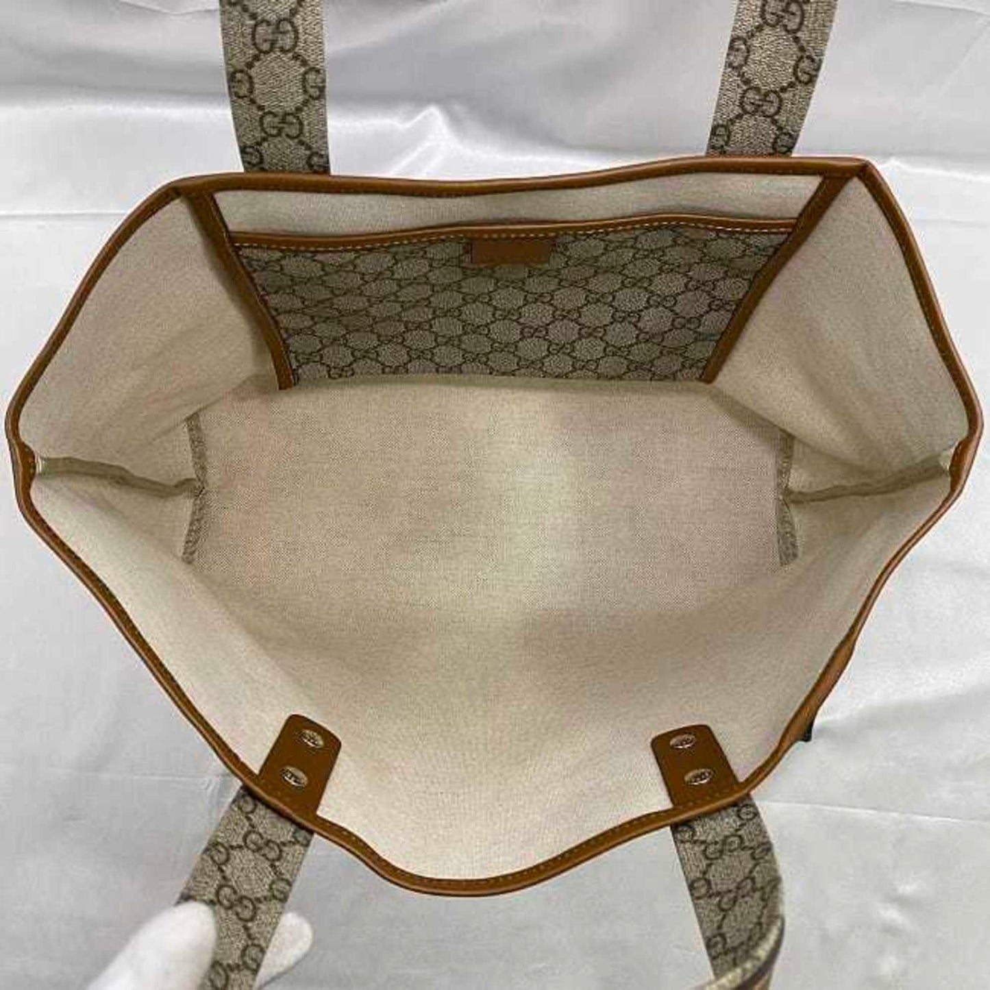 GUCCI GG Supreme Tote