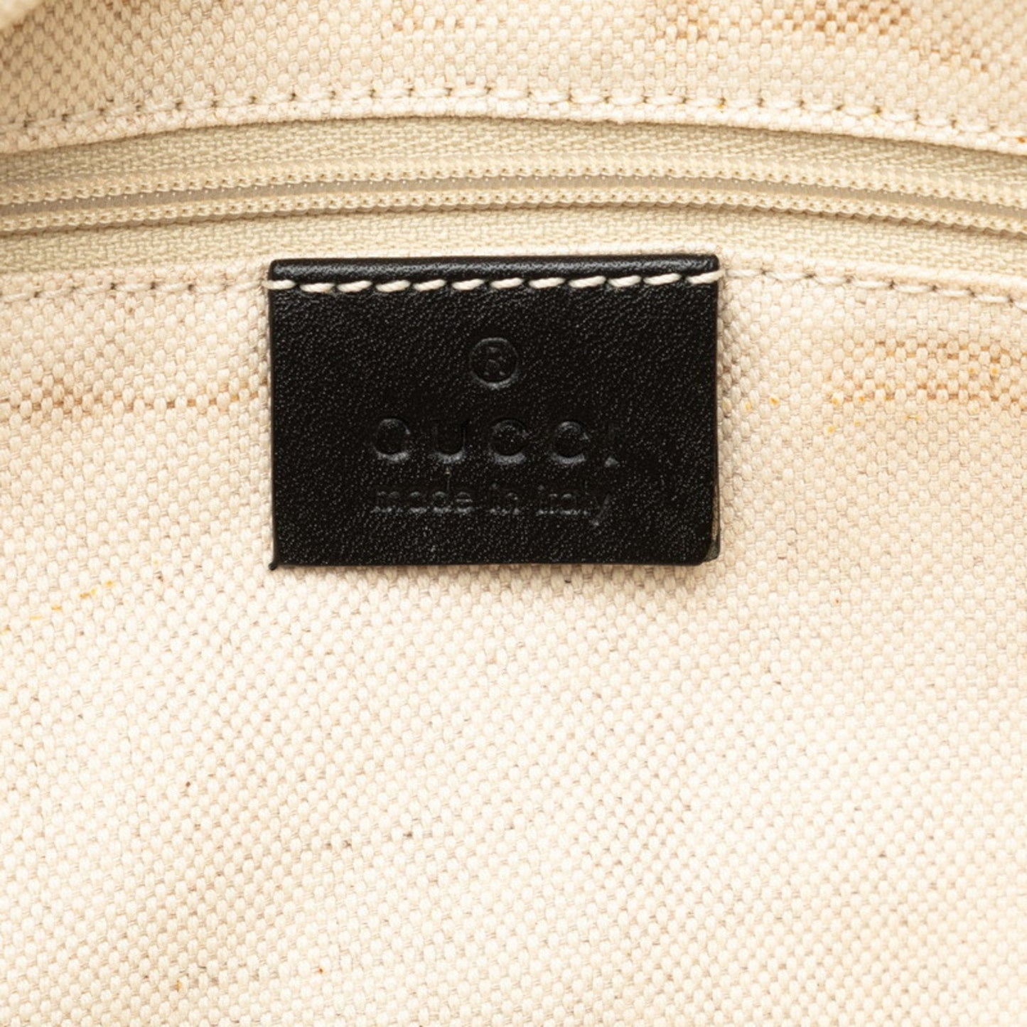 GUCCI Sukey Shoulder Bag