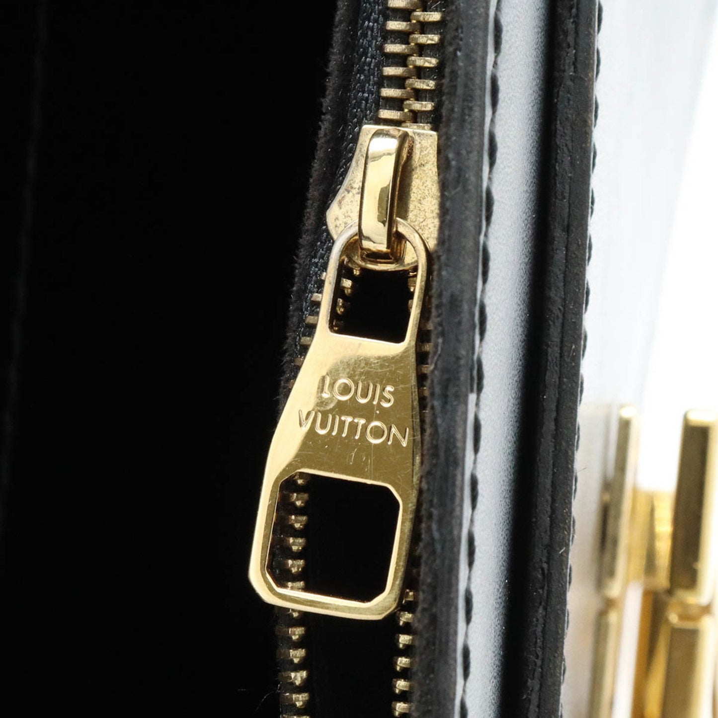 LOUIS VUITTON Louise Shoulder Bag