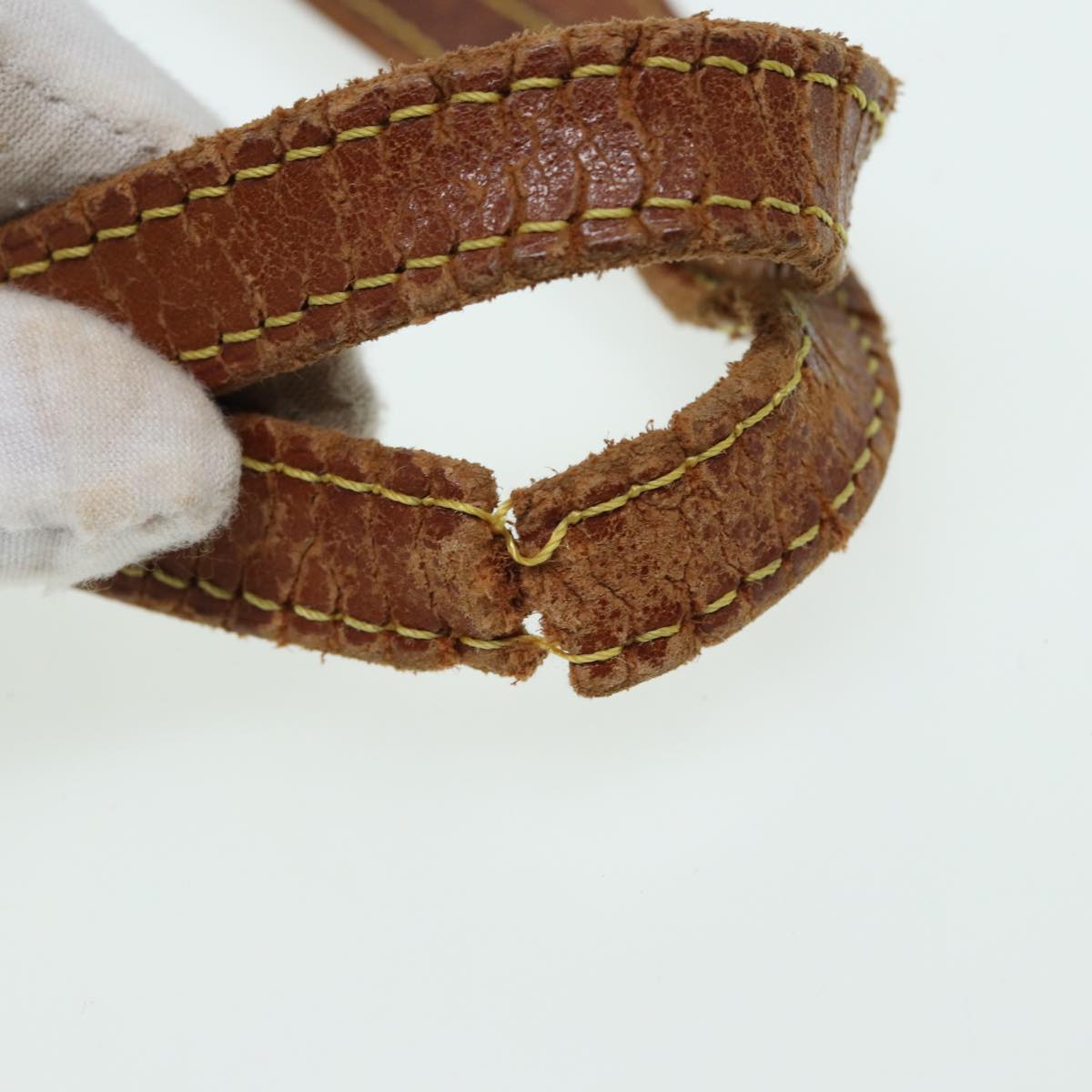 LOUIS VUITTON Bucket Shoulder Bag