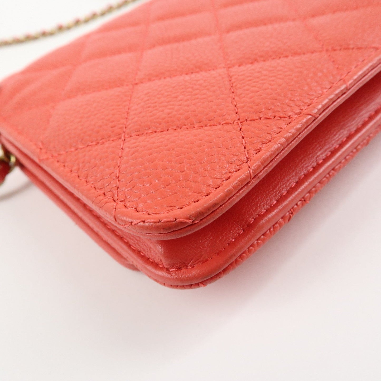 CHANEL CC Filigree Matelasse Caviar Skin Chain Shoulder Bag A84451