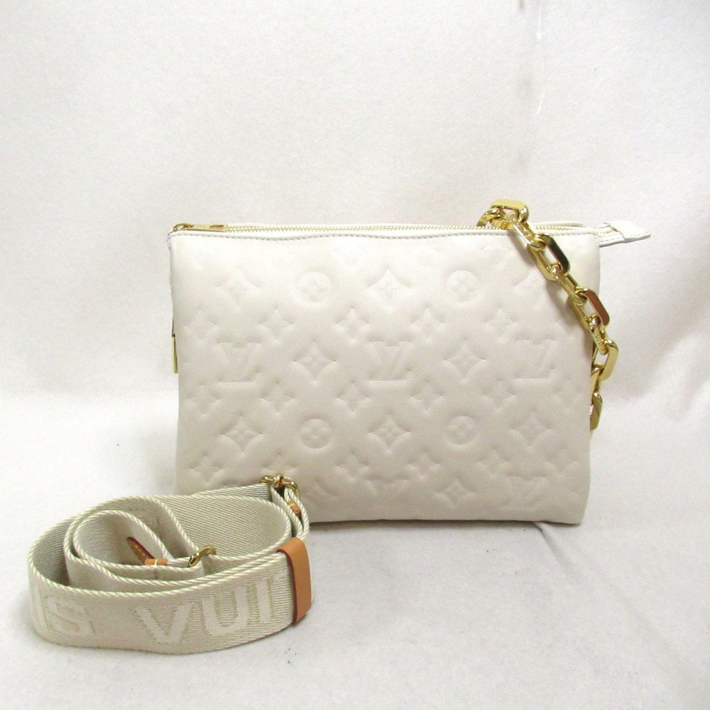 LOUIS VUITTON Coussin Shoulder Bag