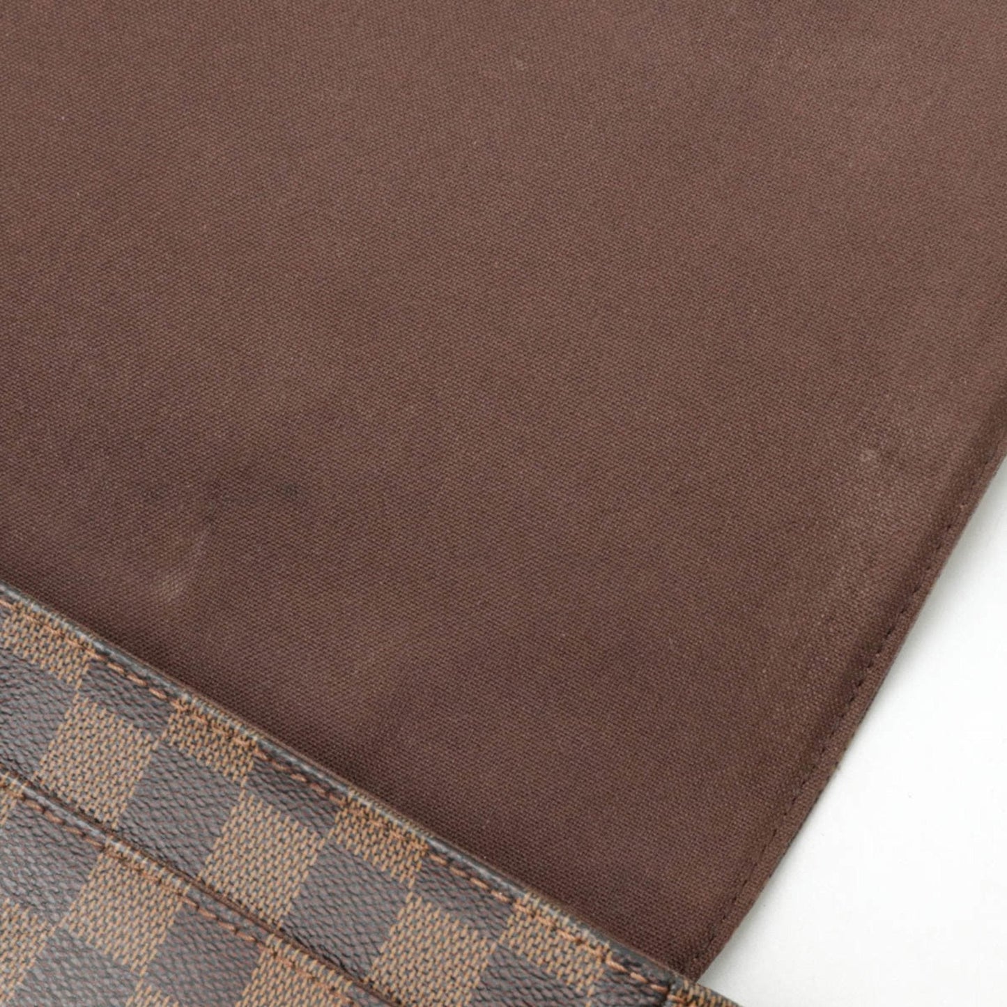 LOUIS VUITTON District Shoulder Bag