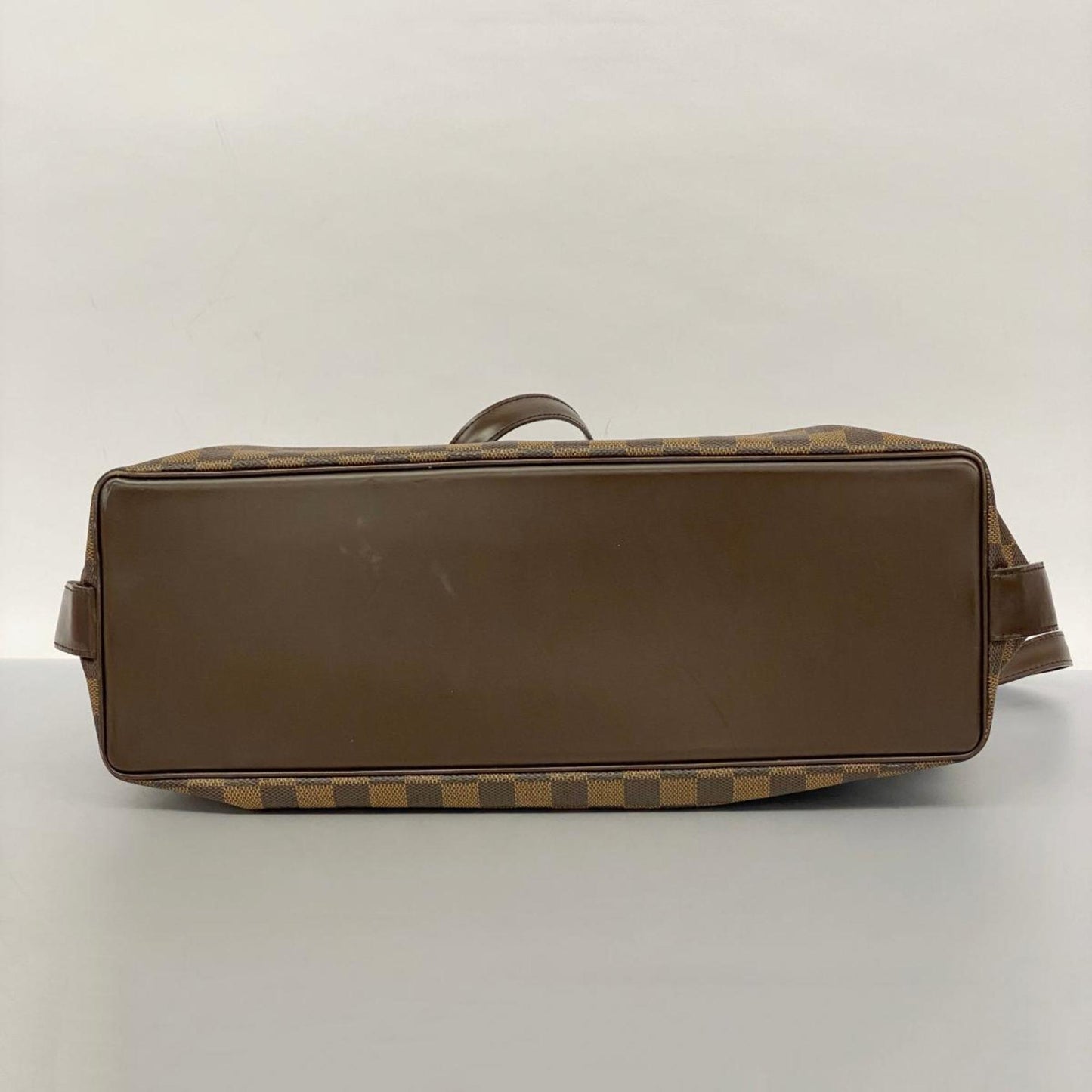 LOUIS VUITTON Chelsea Shoulder Bag