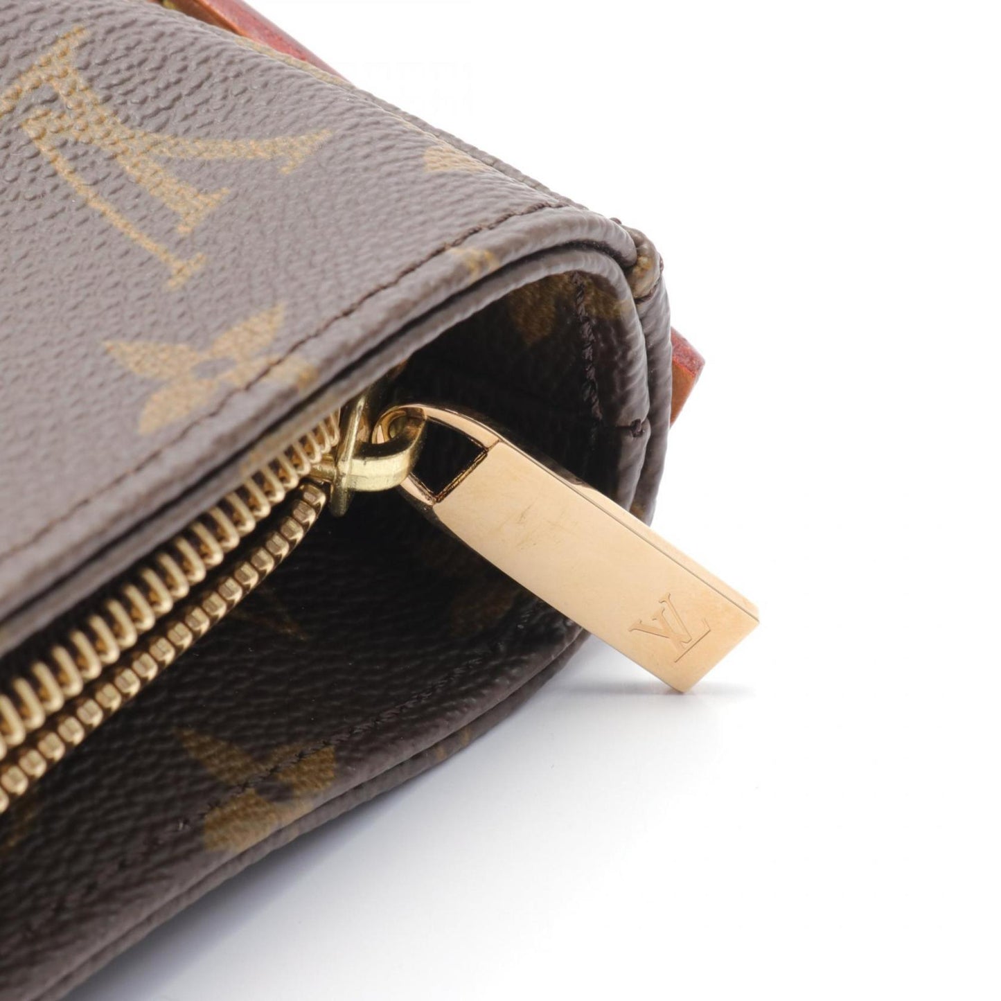 LOUIS VUITTON Looping Shoulder Bag