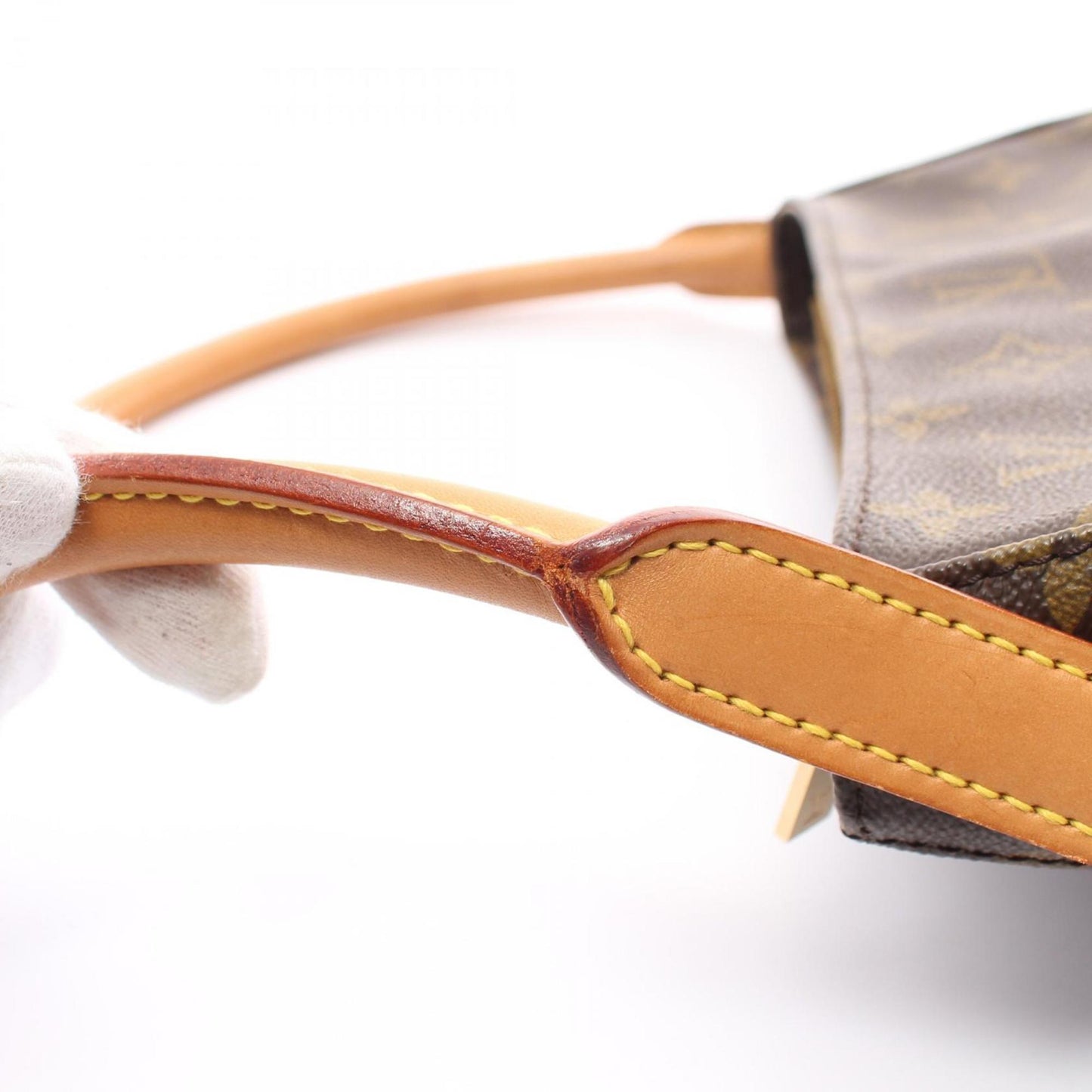 LOUIS VUITTON Looping MM Shoulder Bag