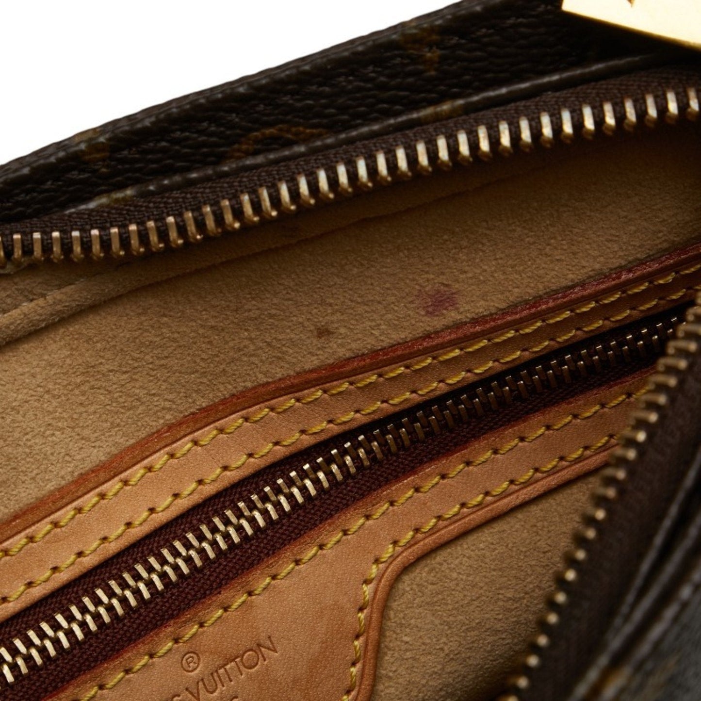 LOUIS VUITTON Looping MM Shoulder Bag