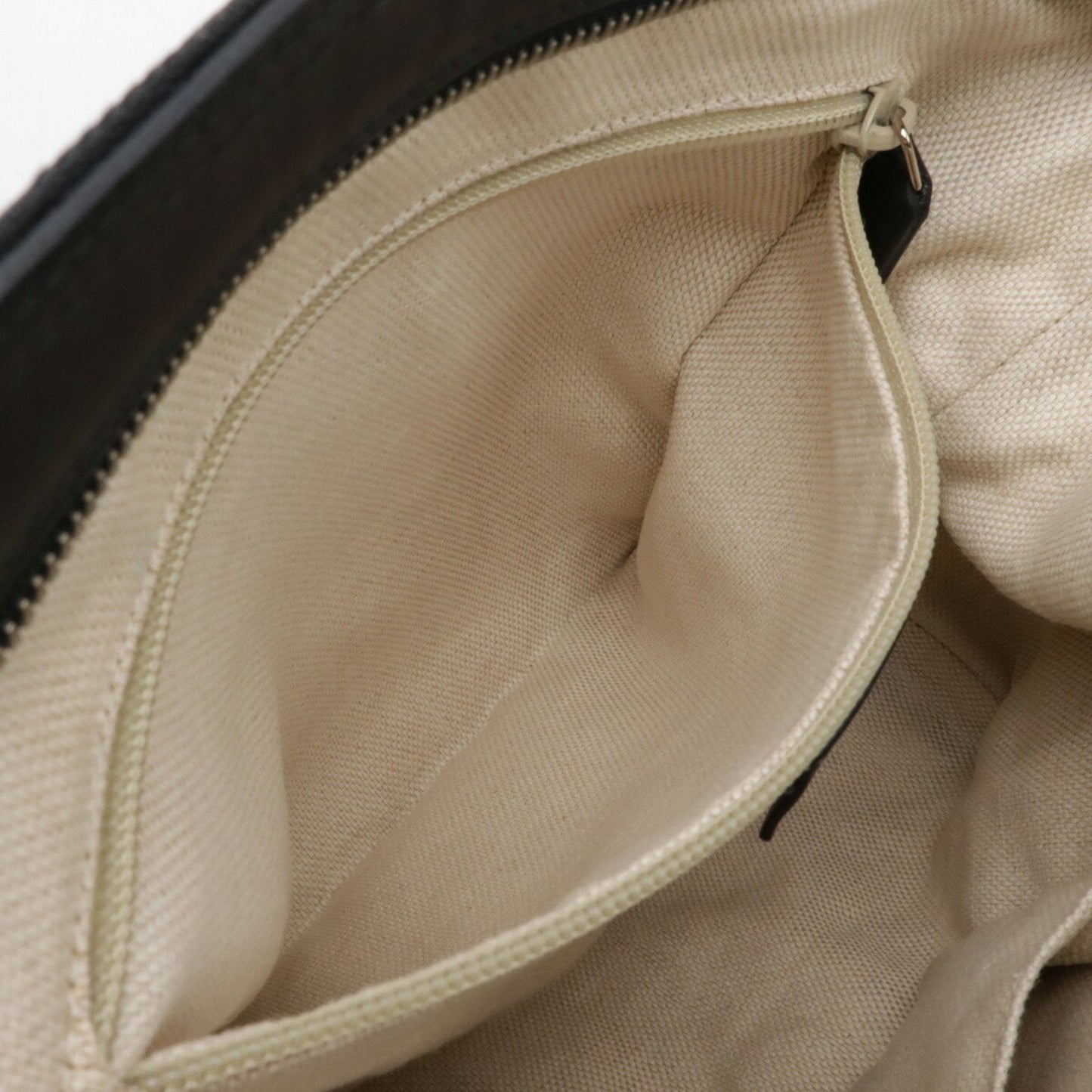 GUCCI GG canvas Shoulder Bag
