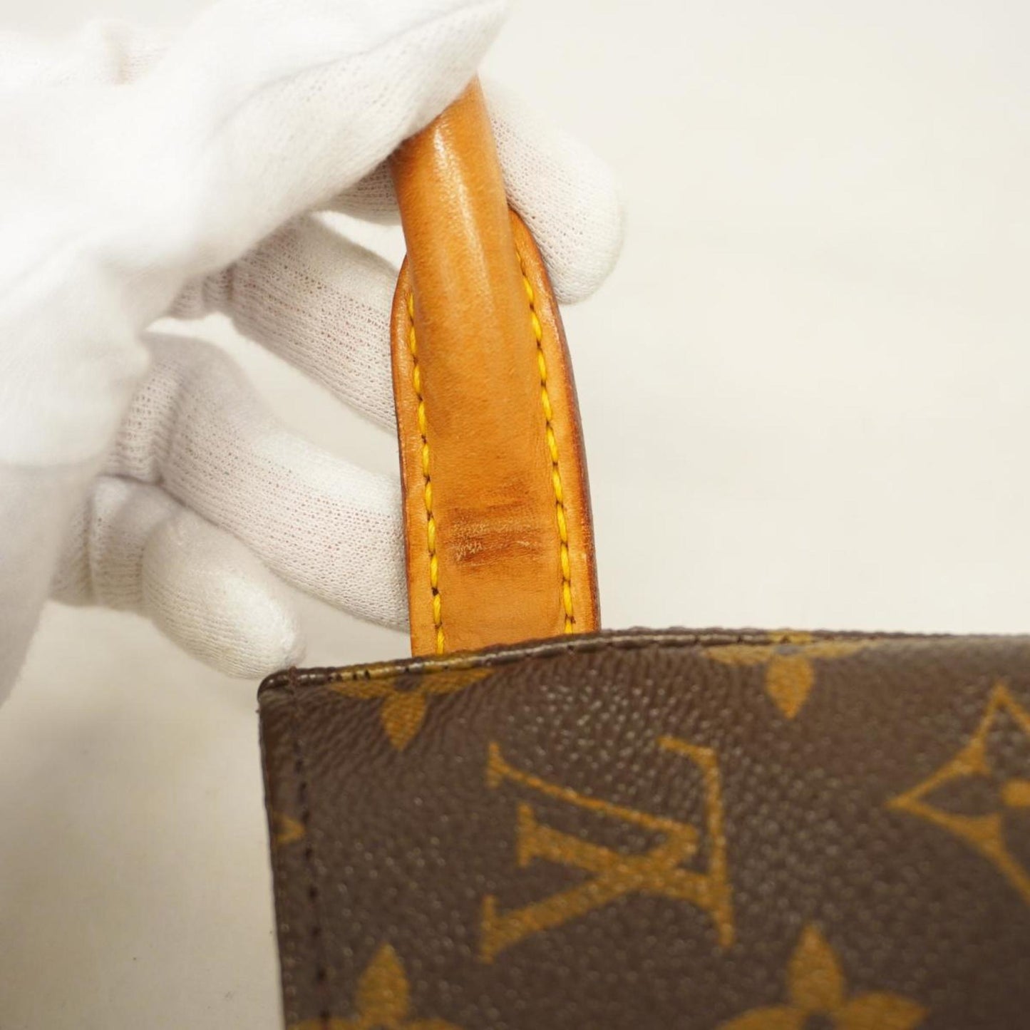 LOUIS VUITTON Looping GM Shoulder Bag