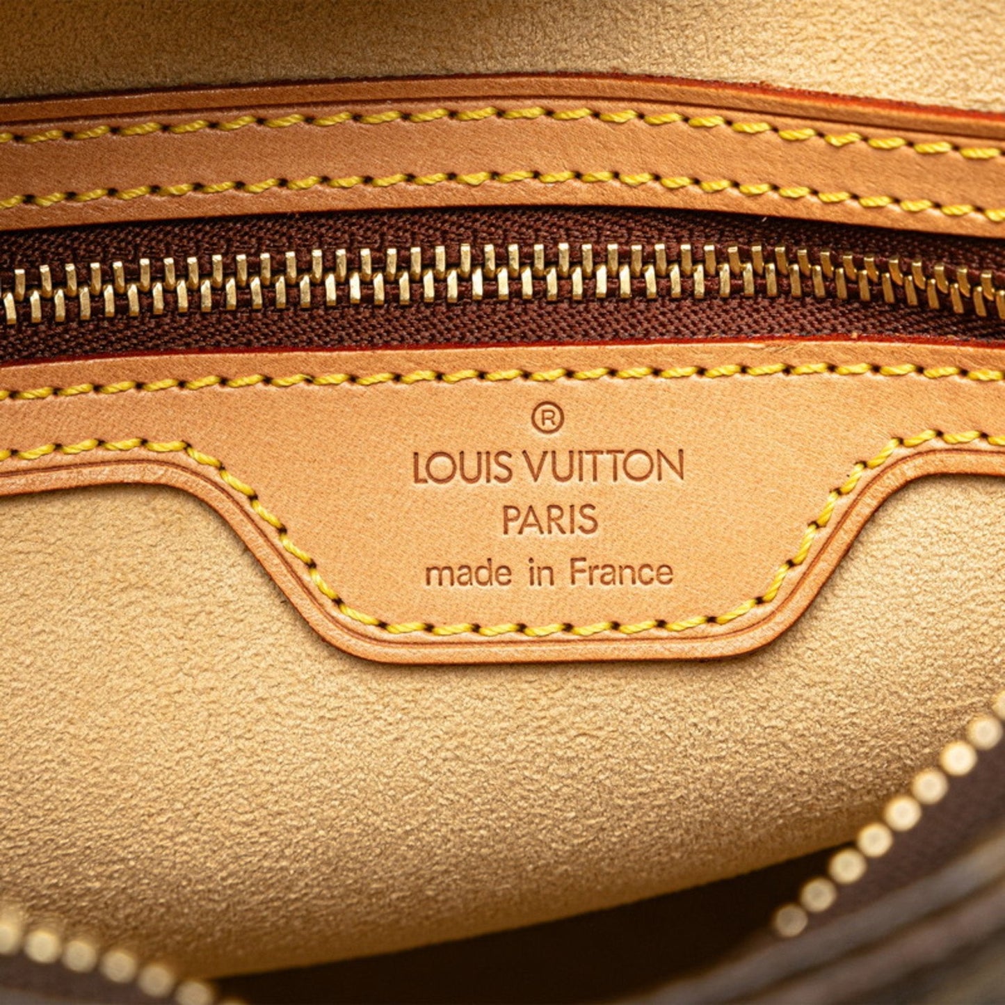 LOUIS VUITTON Looping MM Shoulder Bag