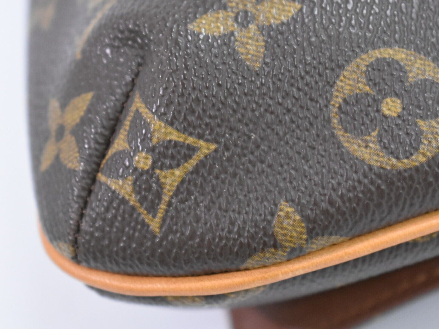 LOUIS VUITTON Musette Tango Shoulder Bag