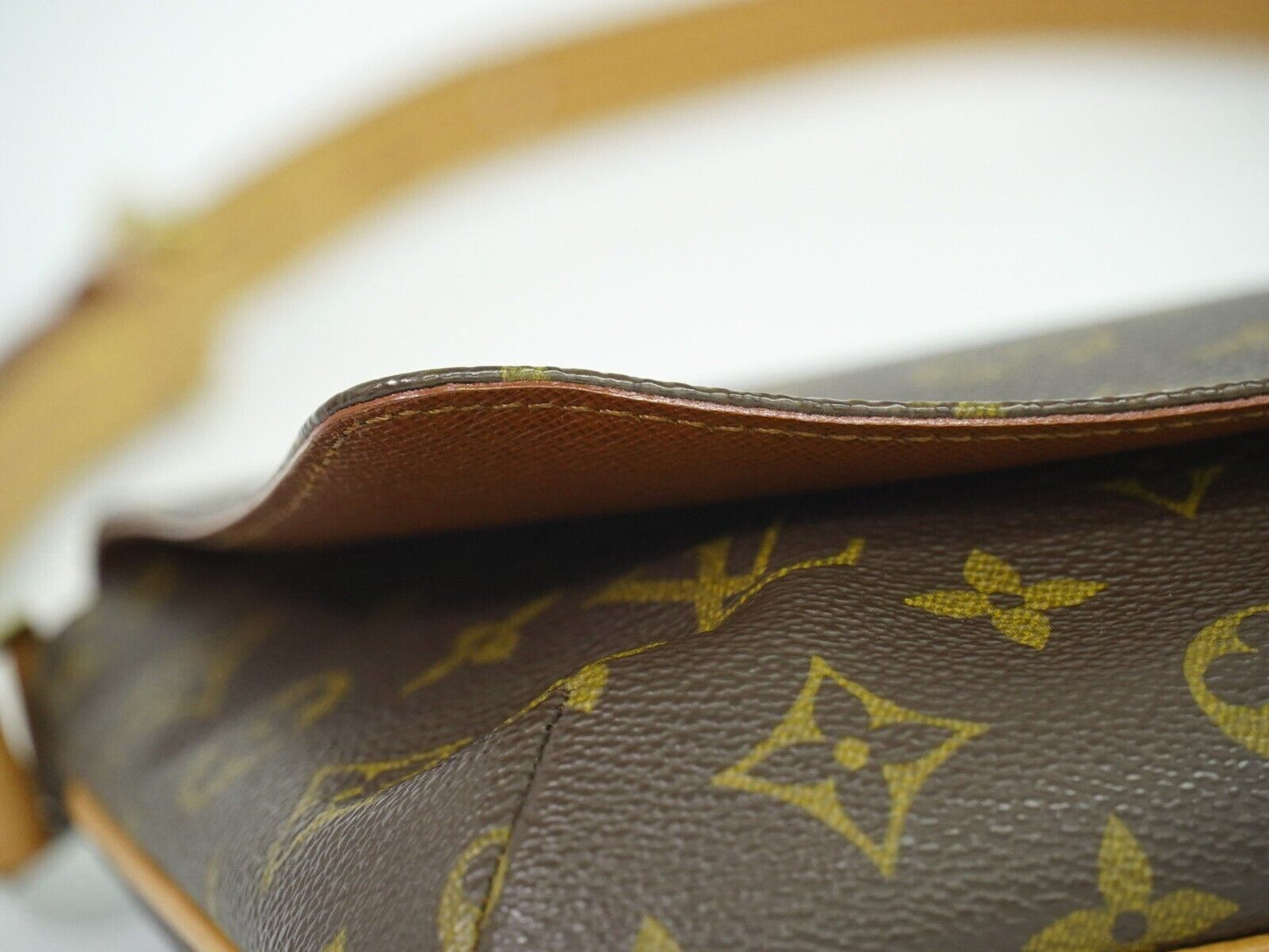 LOUIS VUITTON Musette Tango Shoulder Bag