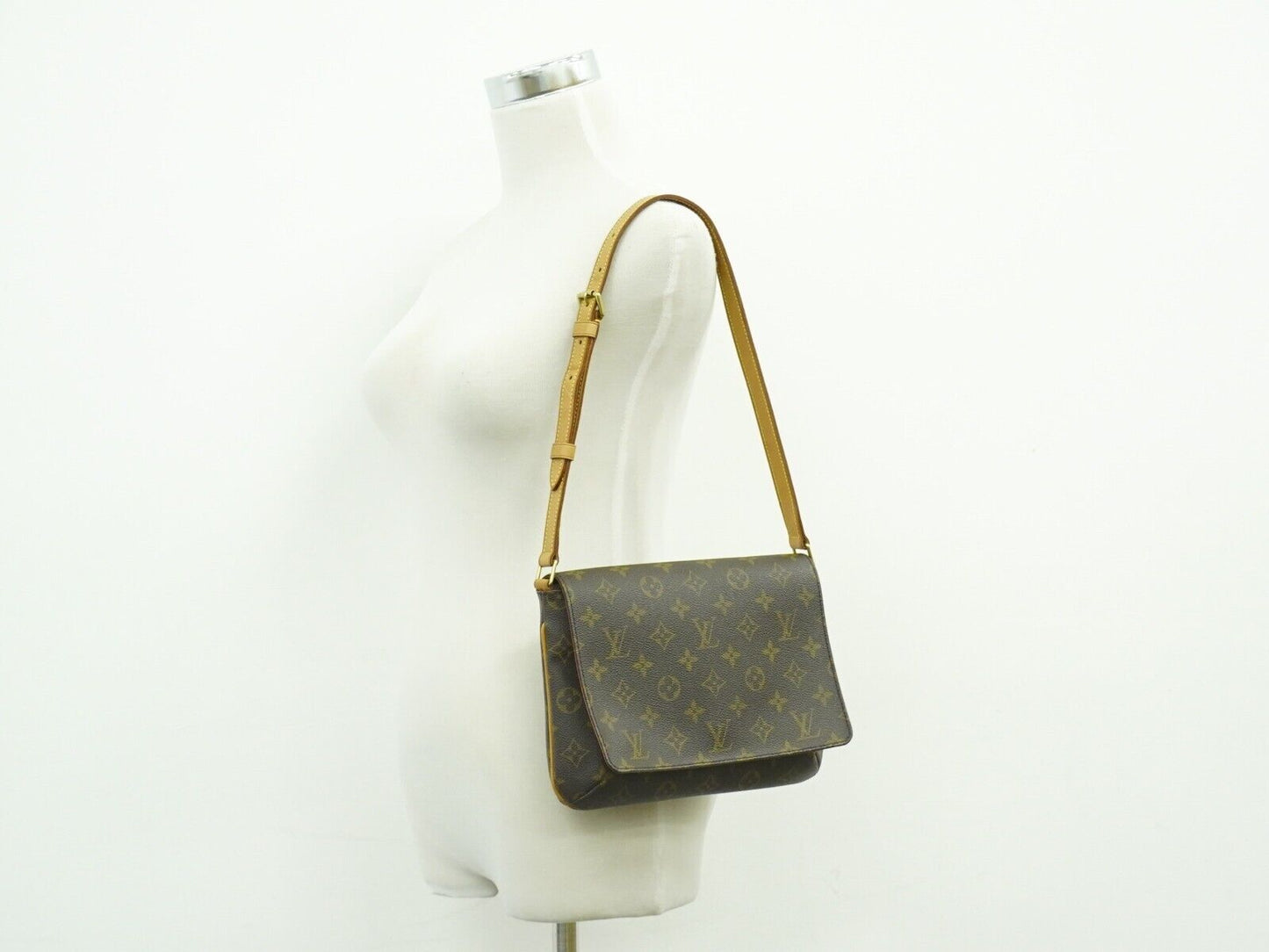 LOUIS VUITTON Musette Tango Shoulder Bag