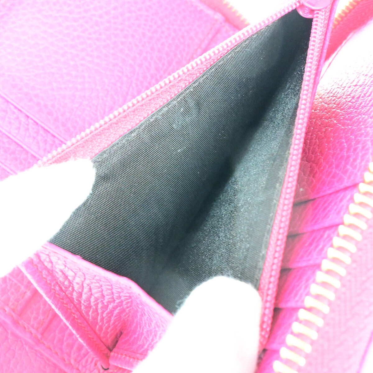 GUCCI Ziparound purse Wallet