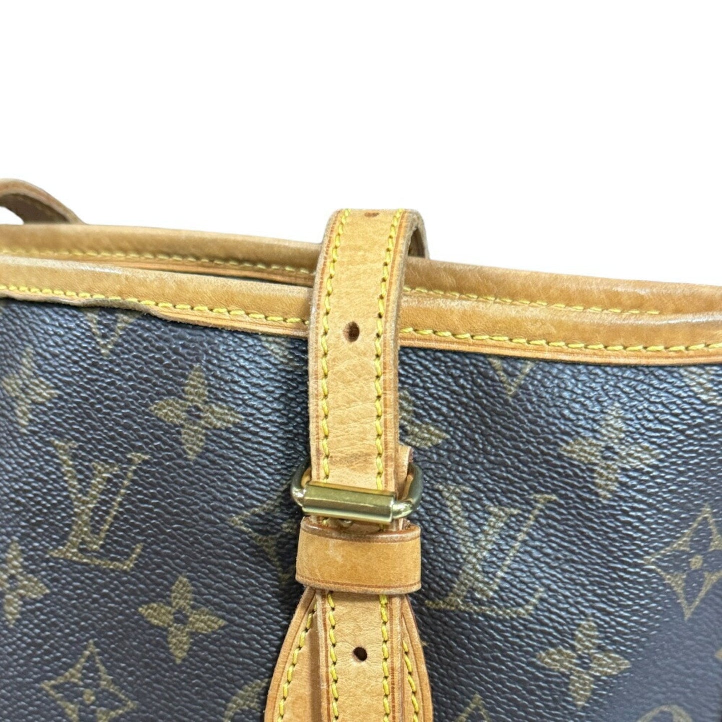 LOUIS VUITTON Bucket Shoulder Bag
