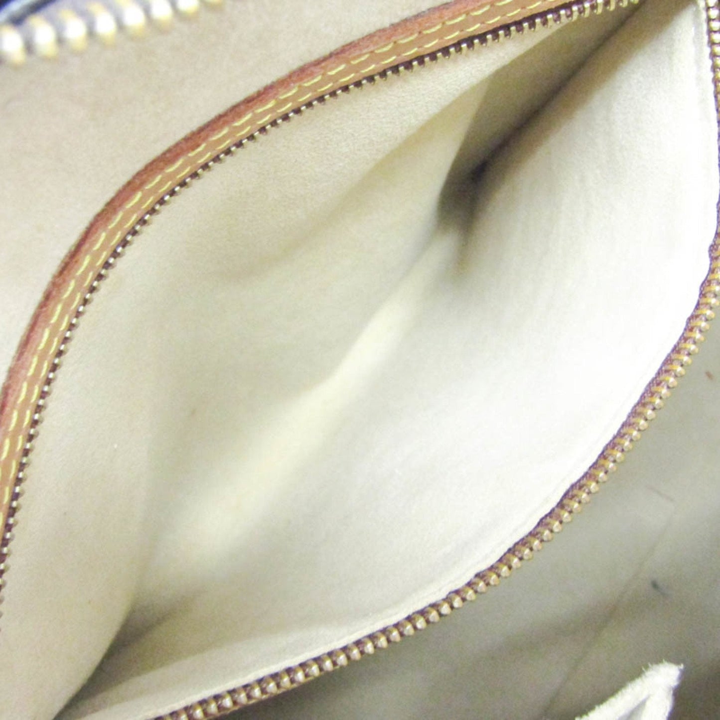 LOUIS VUITTON Looping Shoulder Bag