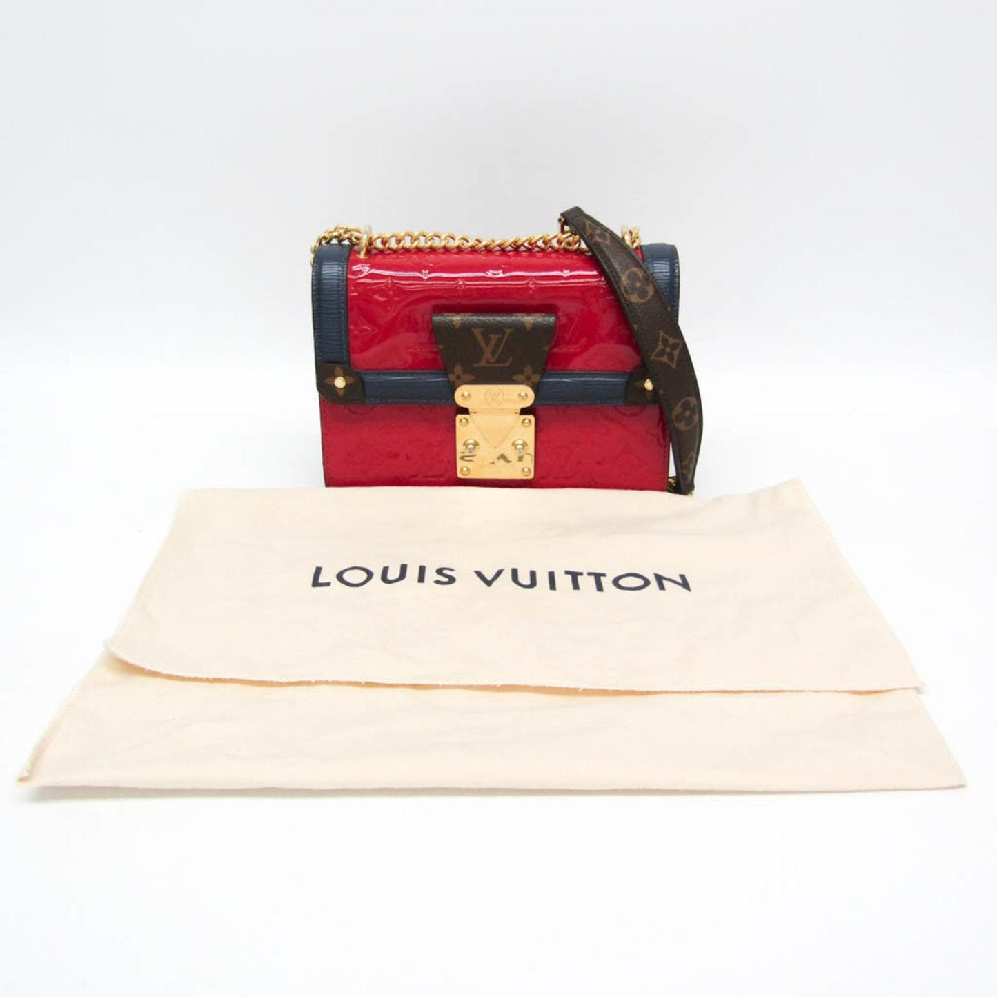 LOUIS VUITTON Wynwood Shoulder Bag