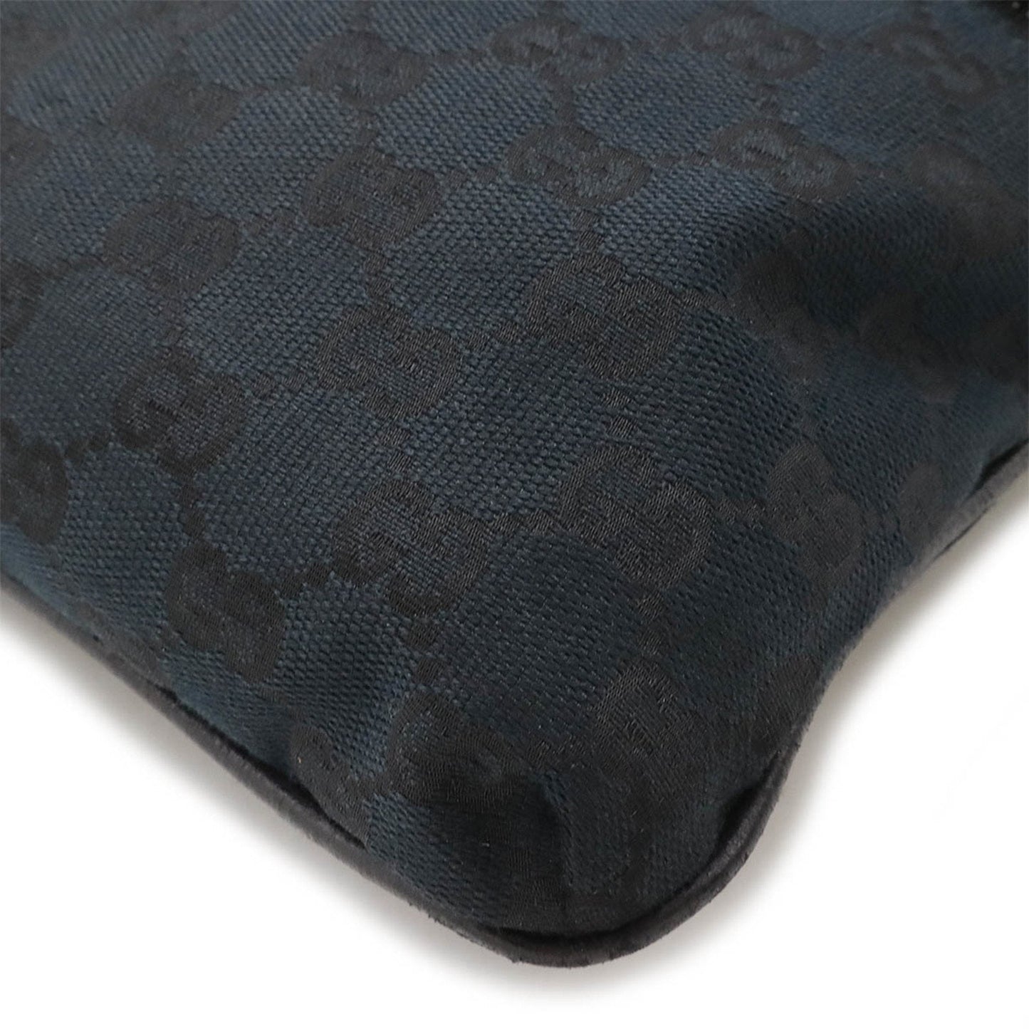 GUCCI GG canvas Shoulder Bag