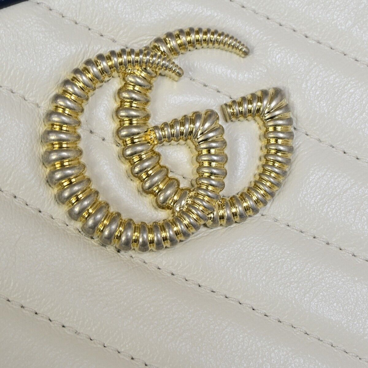 GUCCI GG Marmont Shoulder Bag