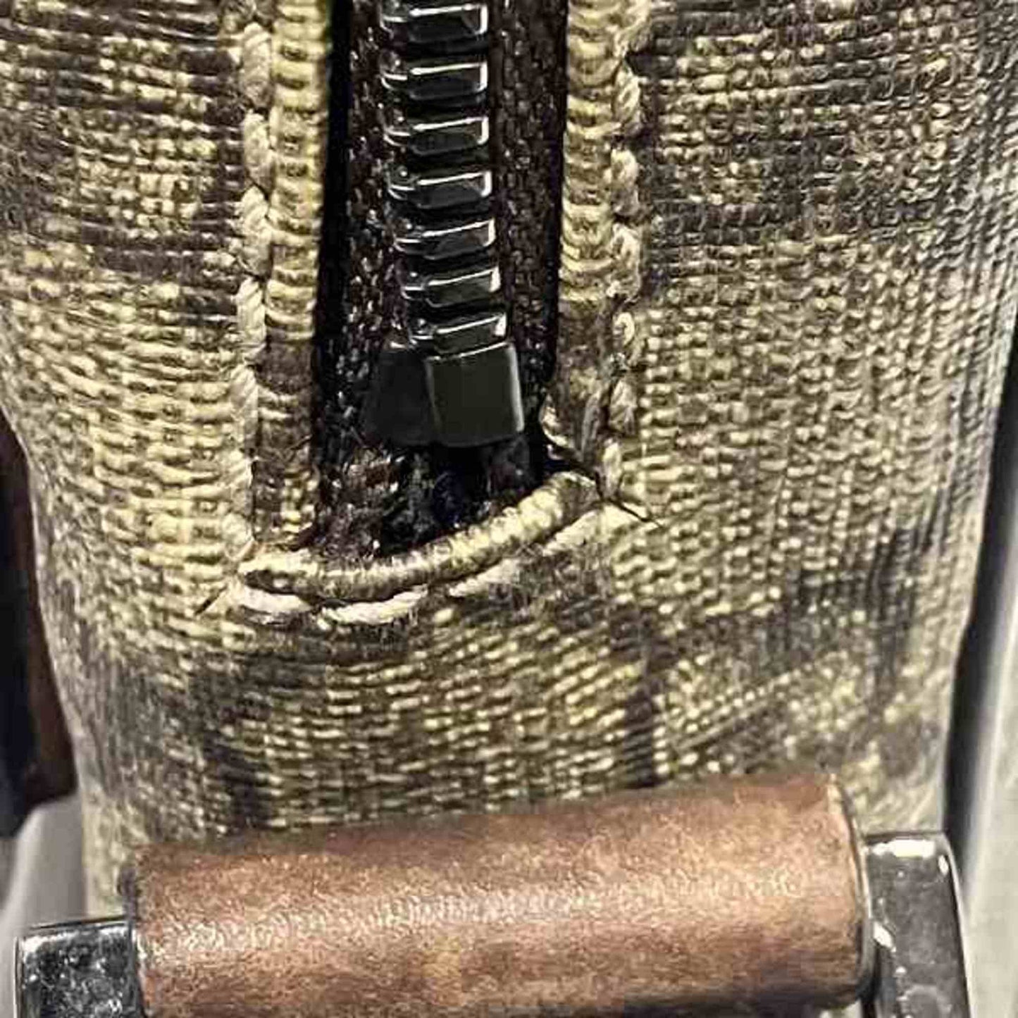 GUCCI GG canvas Shoulder Bag