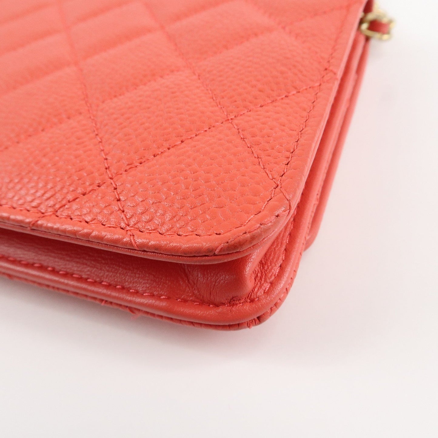 CHANEL CC Filigree Matelasse Caviar Skin Chain Shoulder Bag A84451