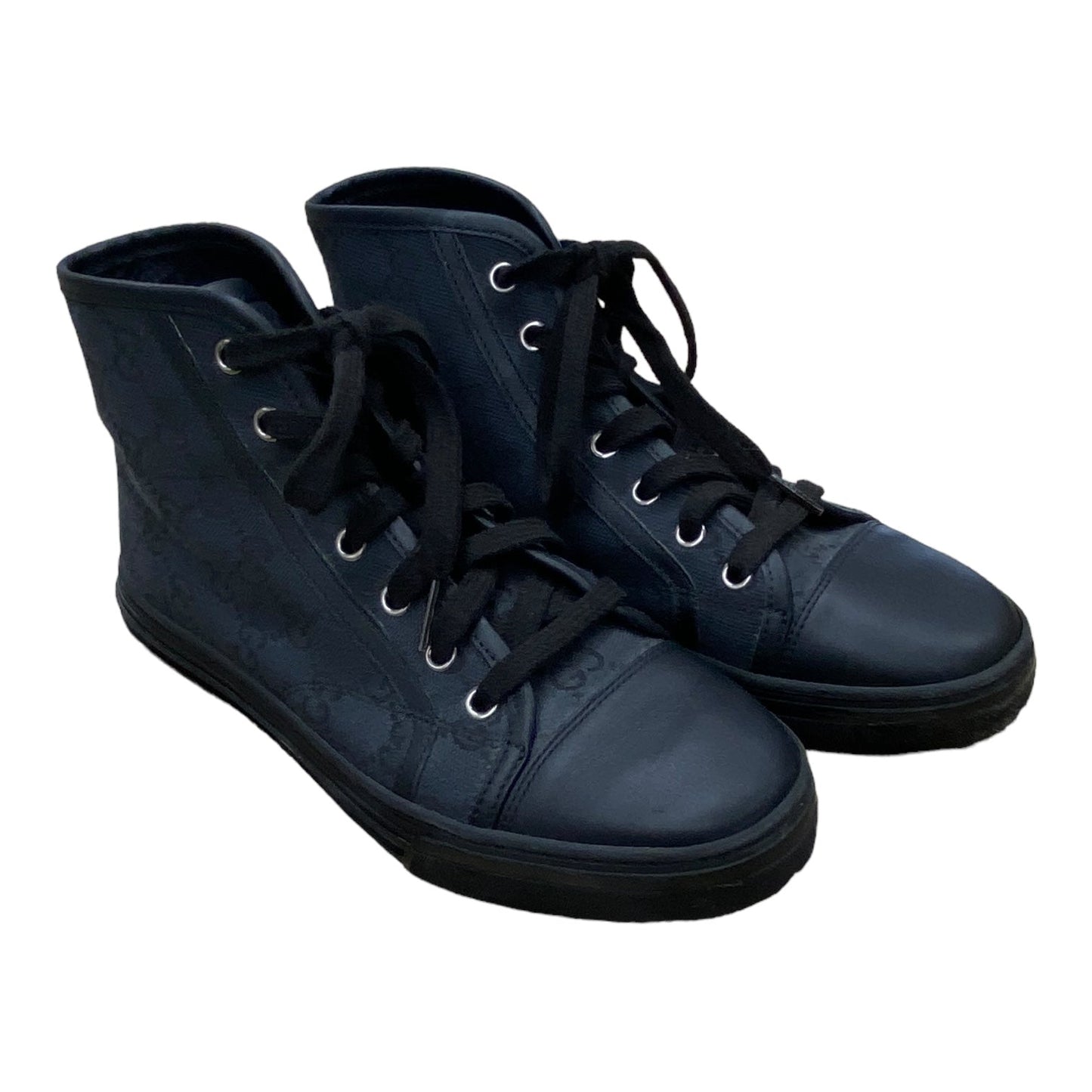 Shoes Luxury Designer By Gucci Size: 5.5