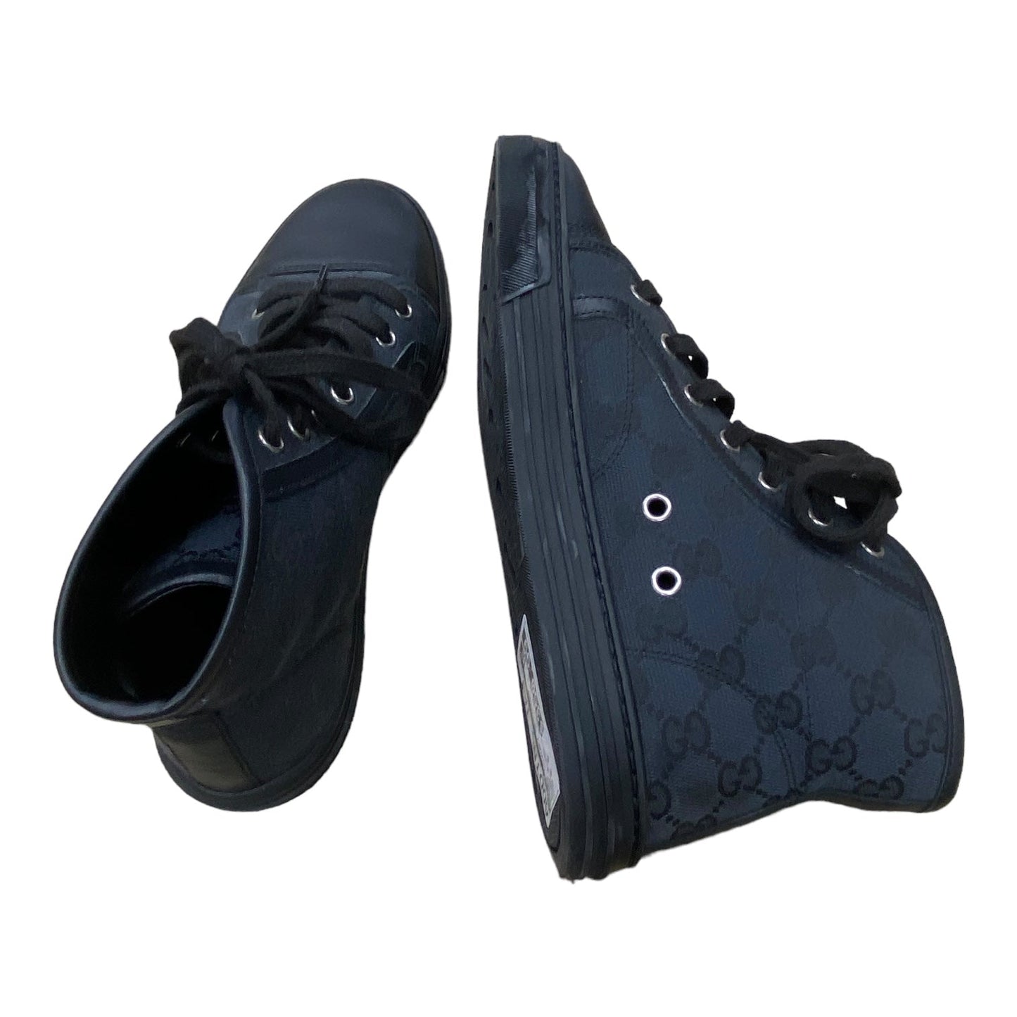 Shoes Luxury Designer By Gucci Size: 5.5