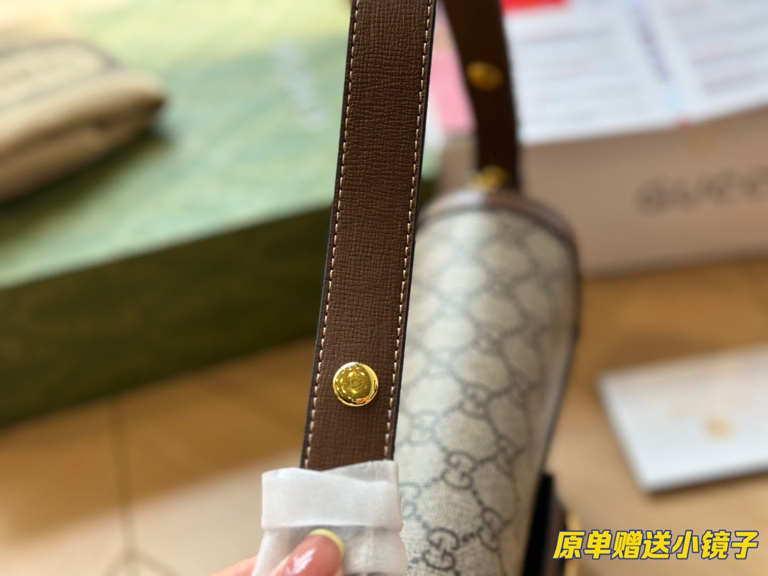 Gucci Horsebit Handbag