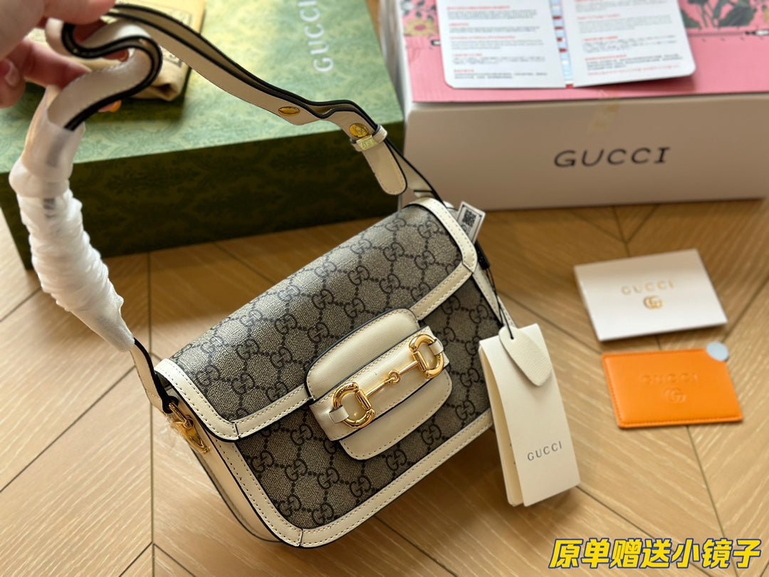 Gucci Horsebit Handbag