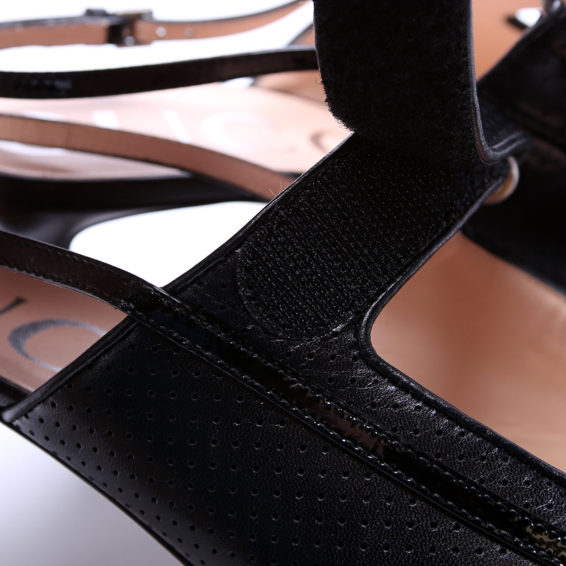 Perforated Gucci Pumps Size 39