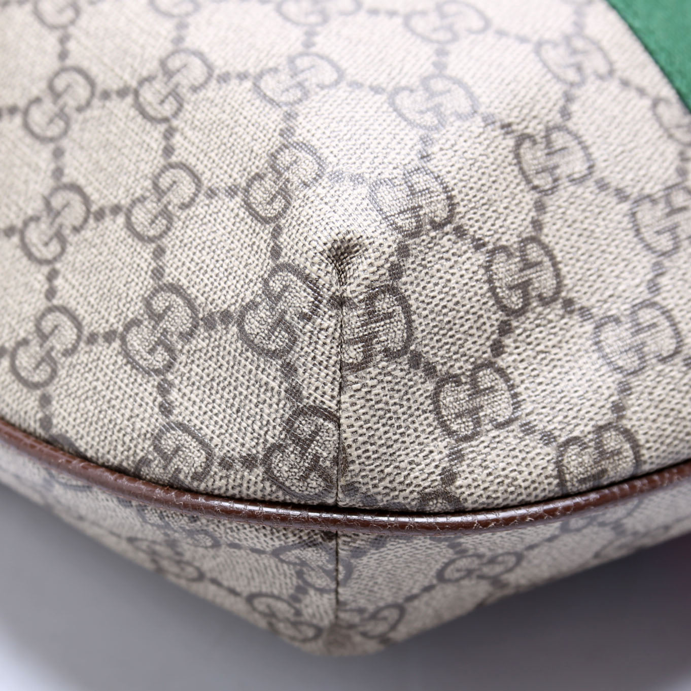 Ophidia Gucci Supreme Small Shoulder Bag 598125