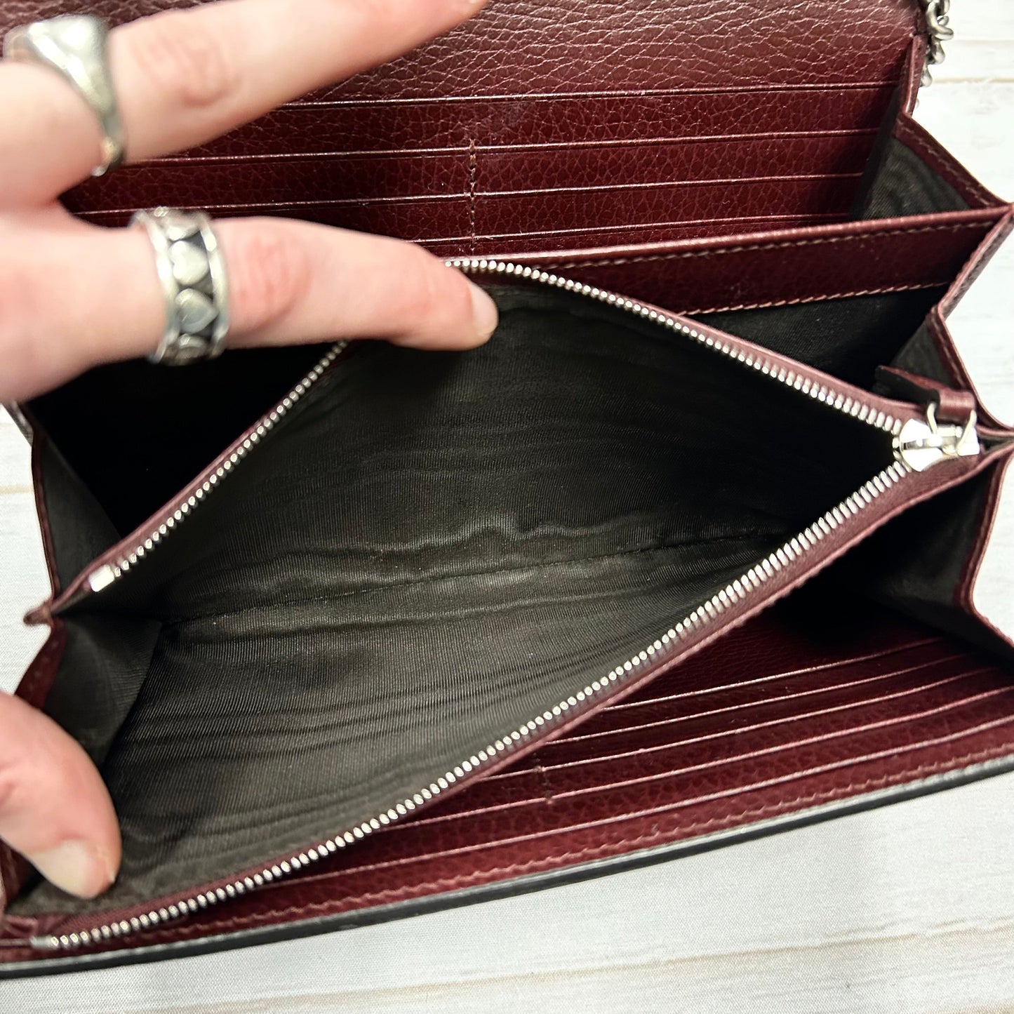 Crossbody Luxury Designer By Gucci Size: Small