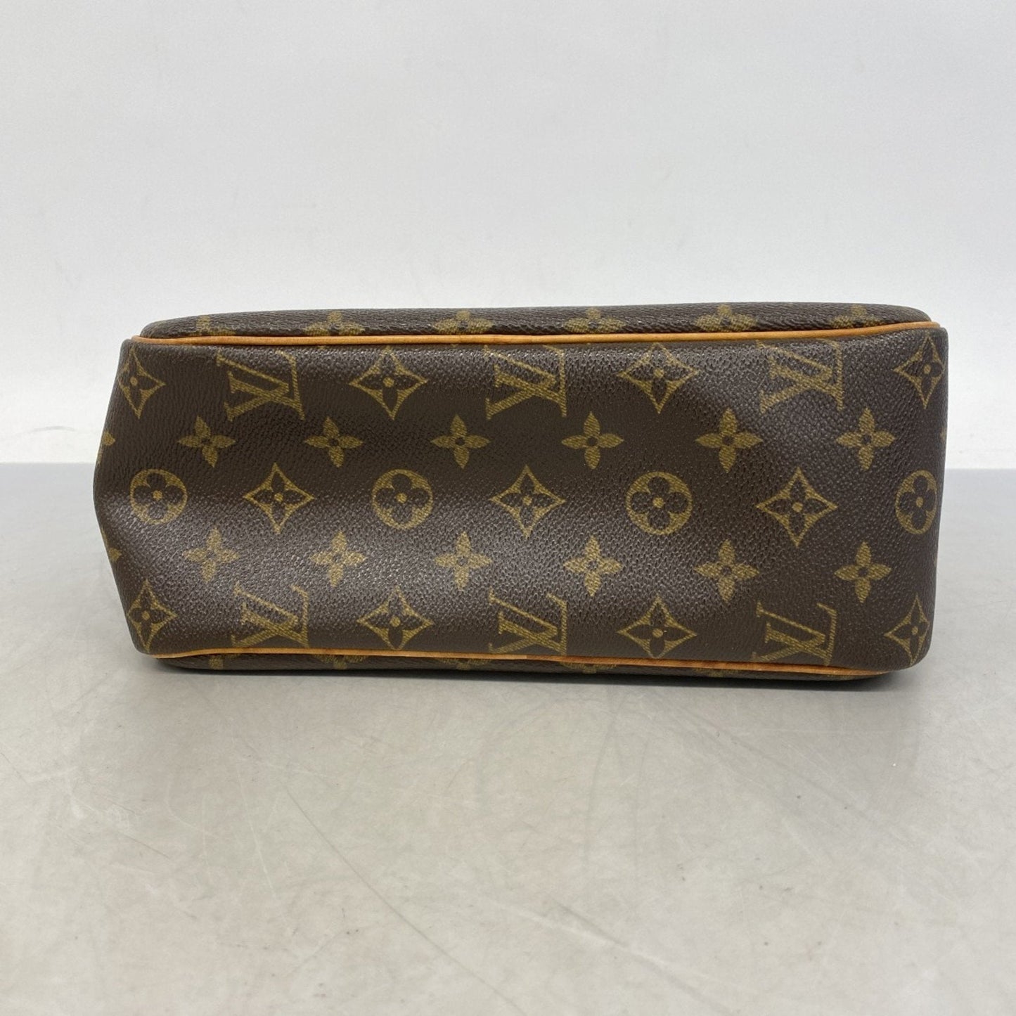Louis Vuitton Shoulder Bag