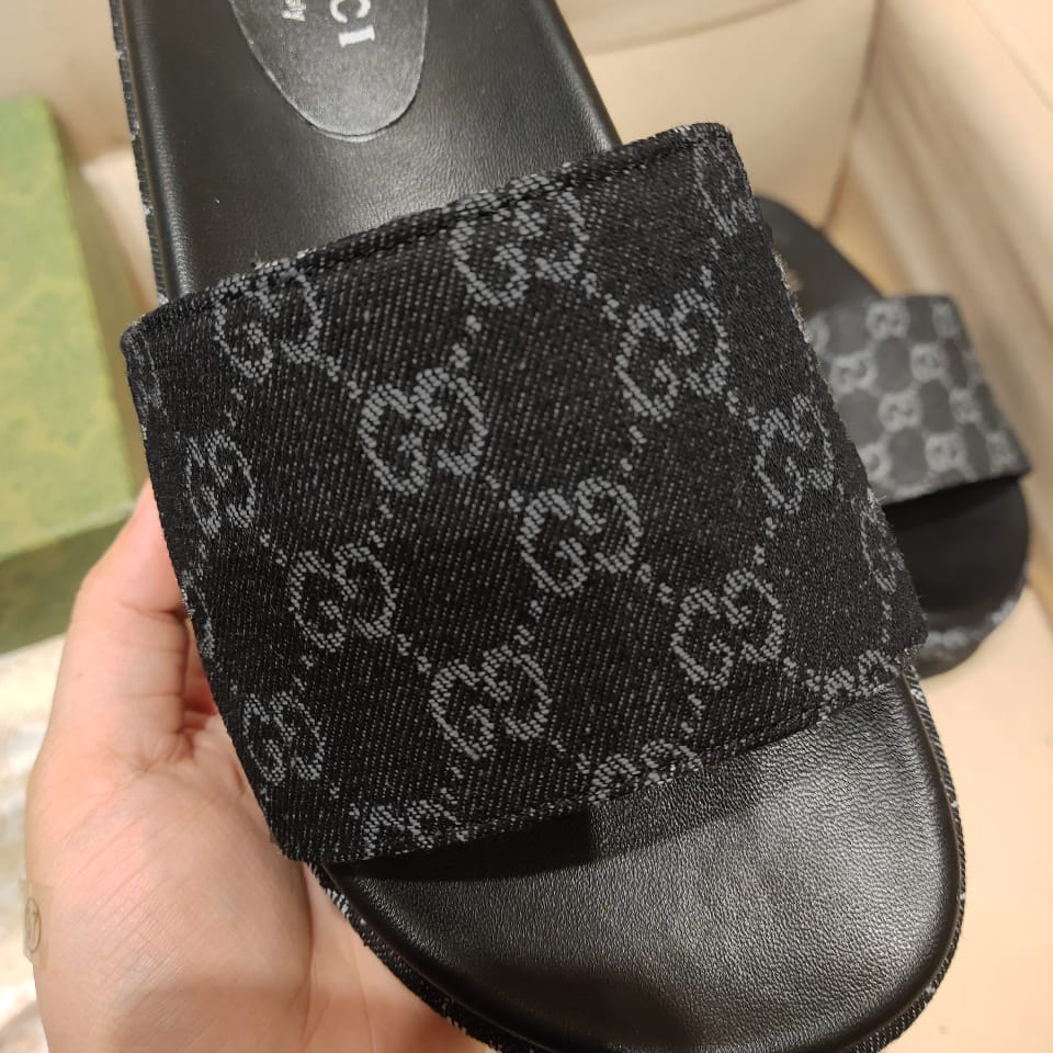 Gucci Women's platform Slide Sandals