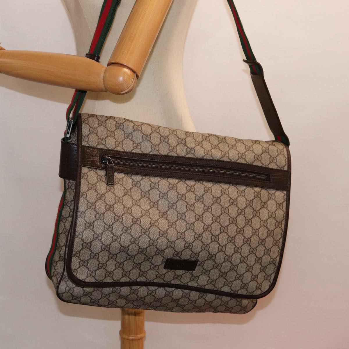 GUCCI Messenger Shoulder Bag
