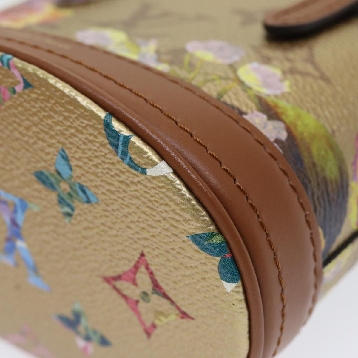 LOUIS VUITTON Bucket Shoulder Bag
