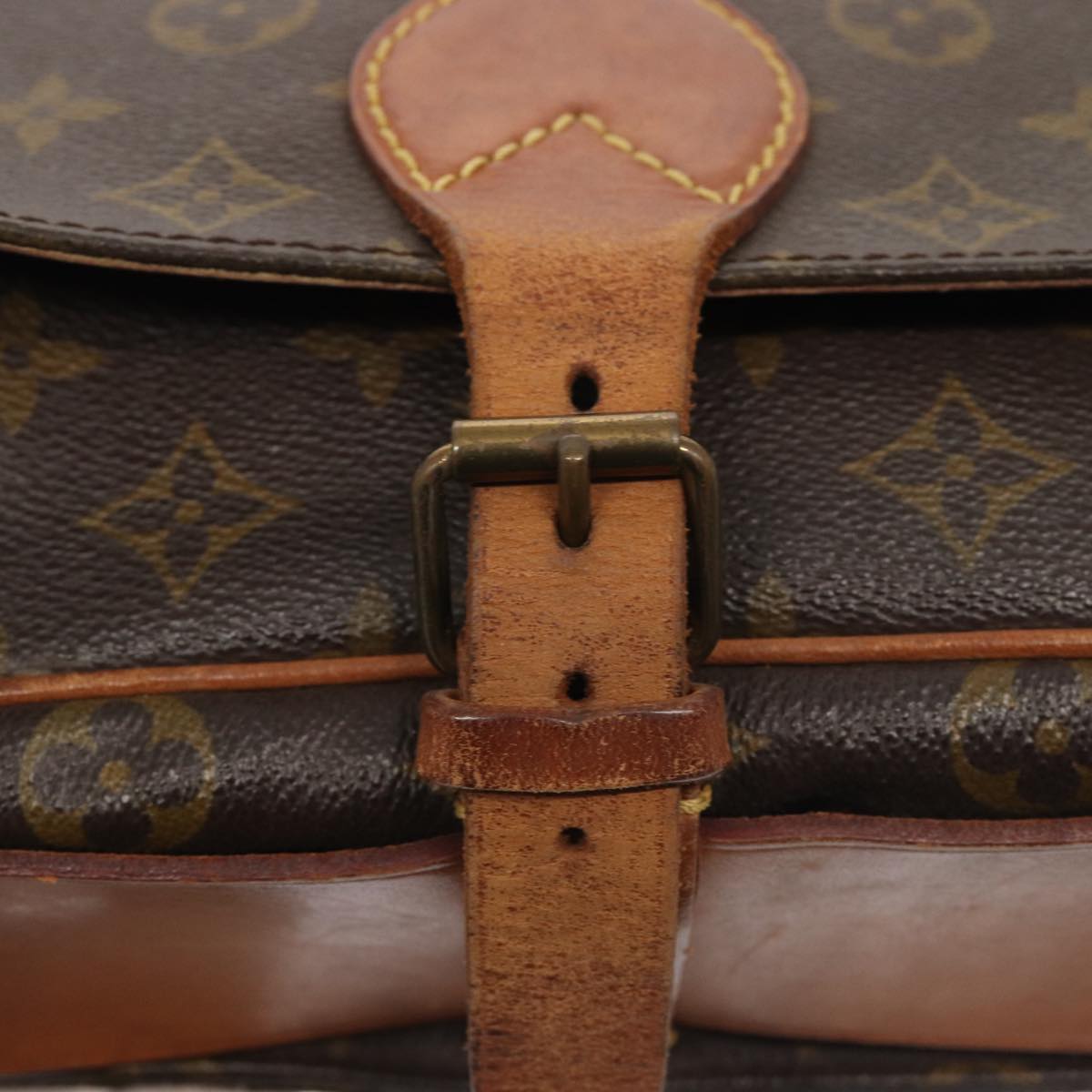 LOUIS VUITTON Cartouchiere 26 Shoulder Bag
