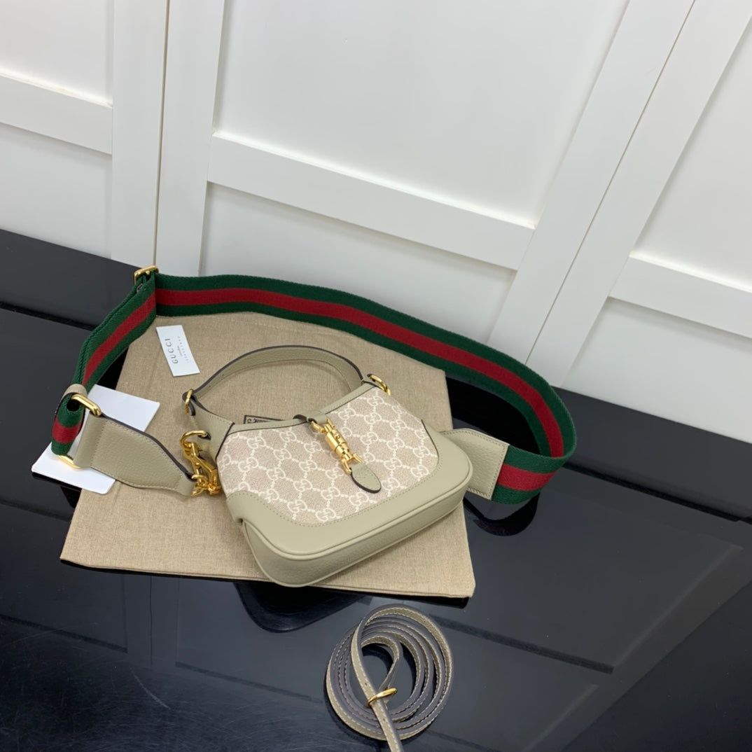 BOLSA GUCCI JACKIE MINI 19