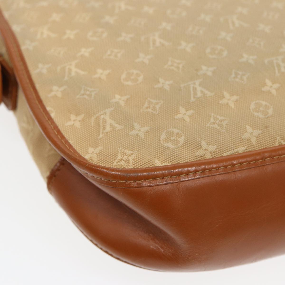 LOUIS VUITTON Belaia Shoulder Bag